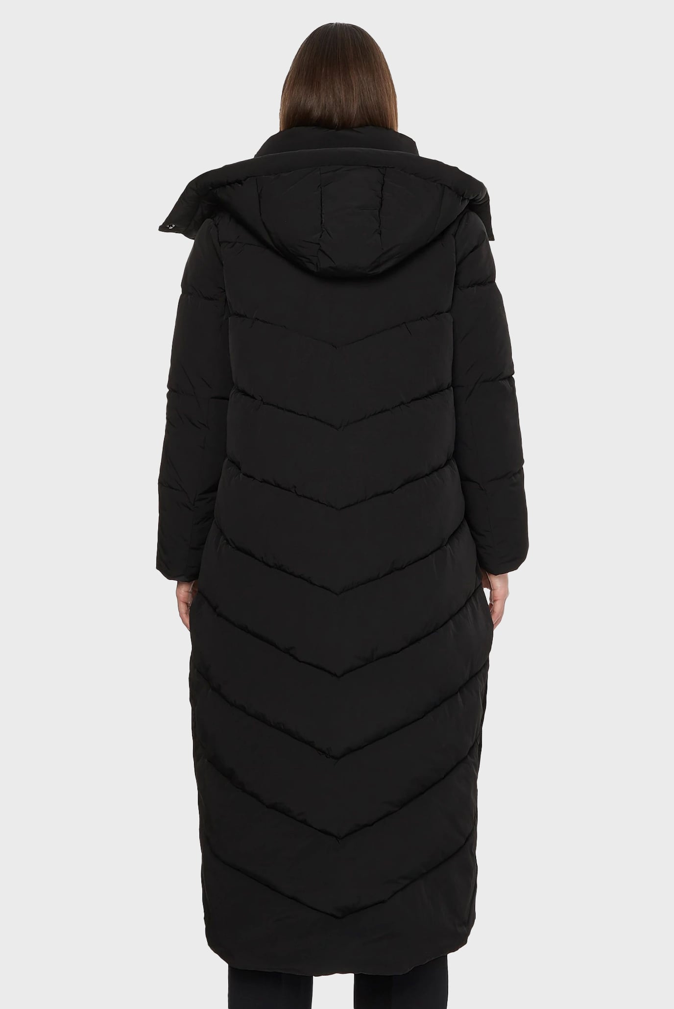 Женская черная куртка MODERN PADDED 5