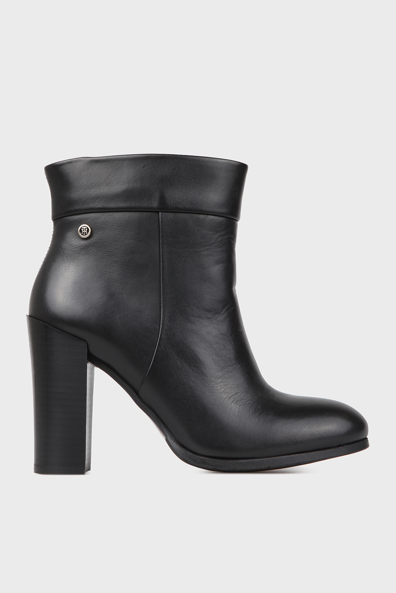 Женские черные кожаные ботильоны 6