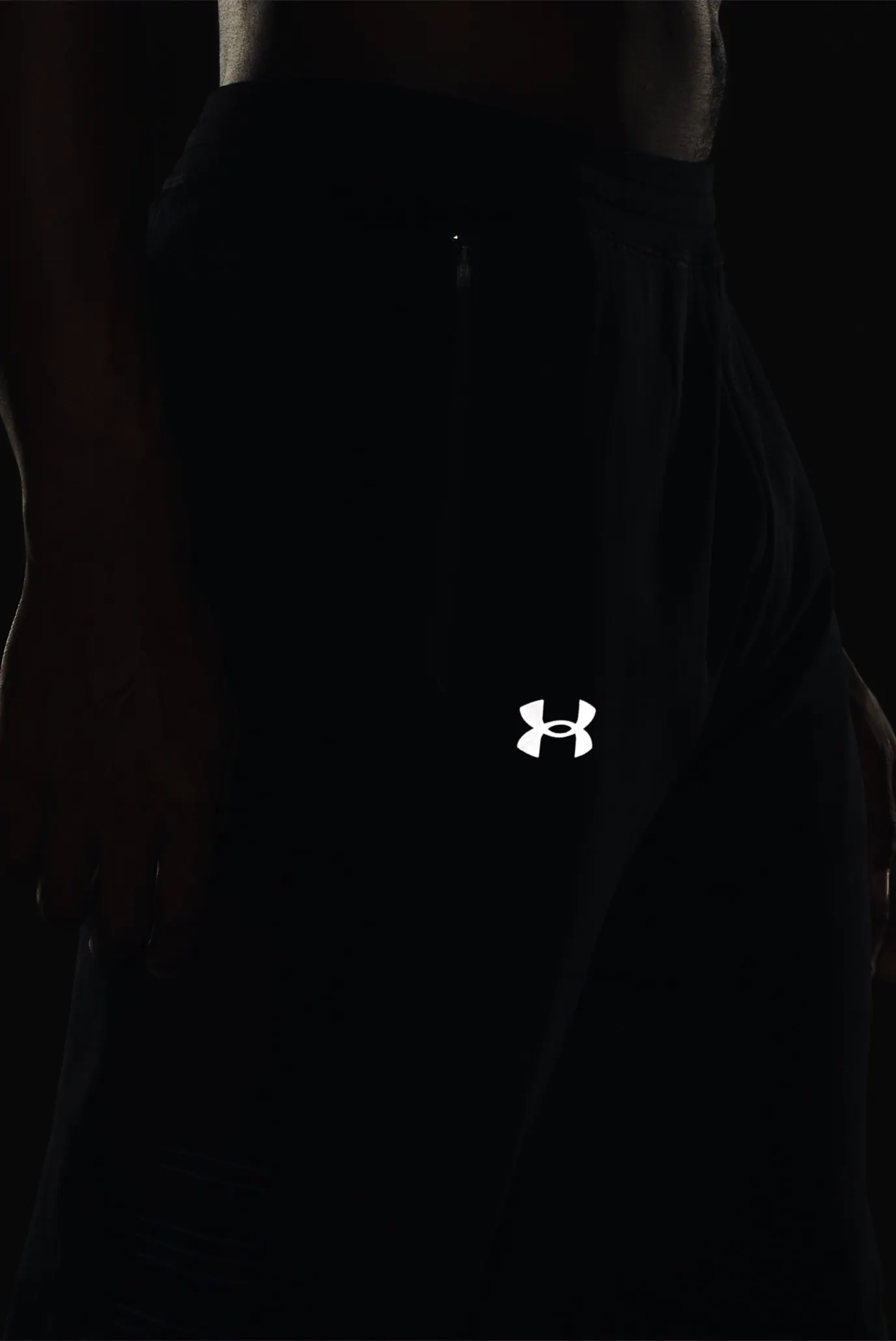 Мужские черные спортивные брюки UA INTELLIKNIT RUN PANT 4