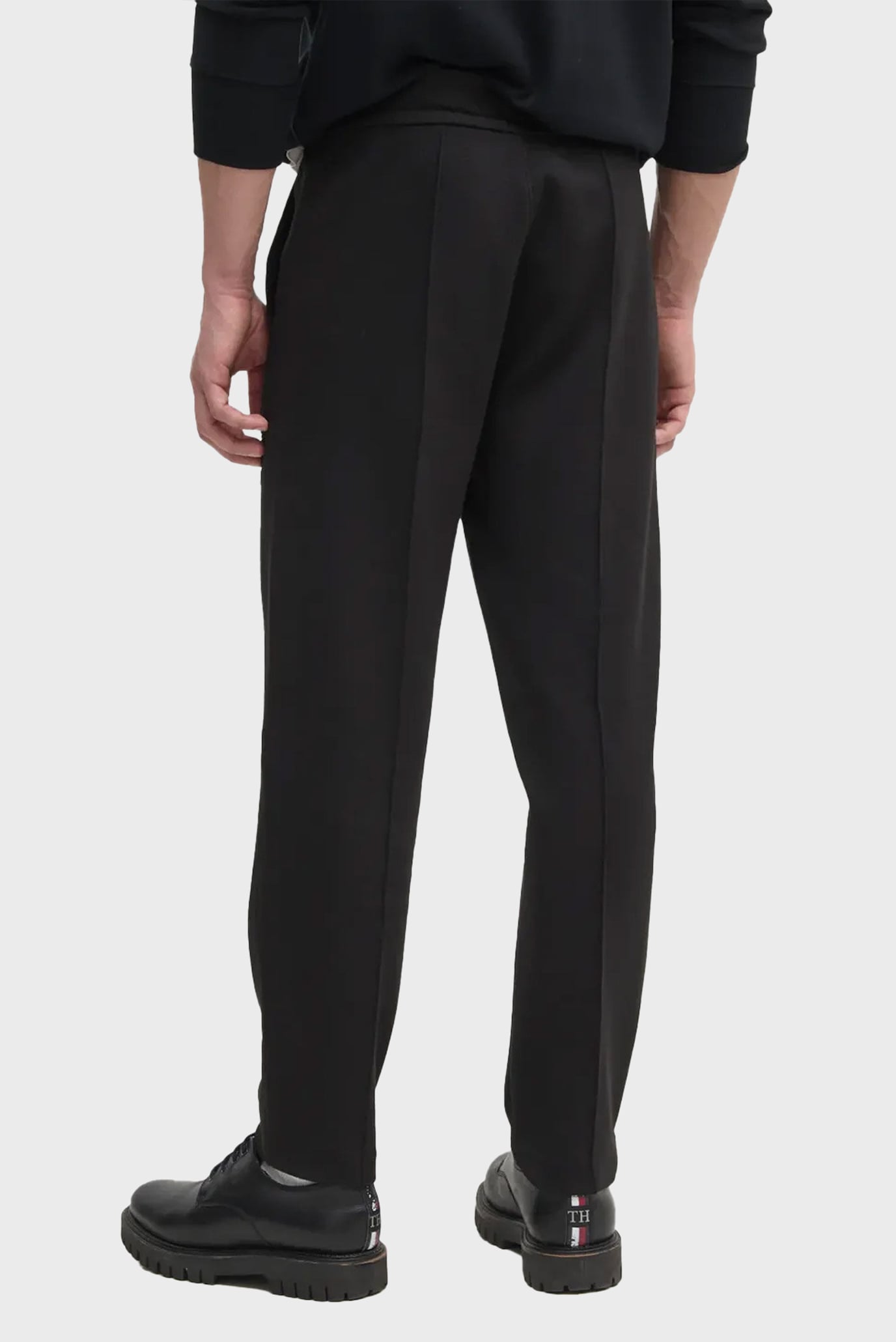 Штаны спортивные TECH INTERLOCK SWEATPANTS 2