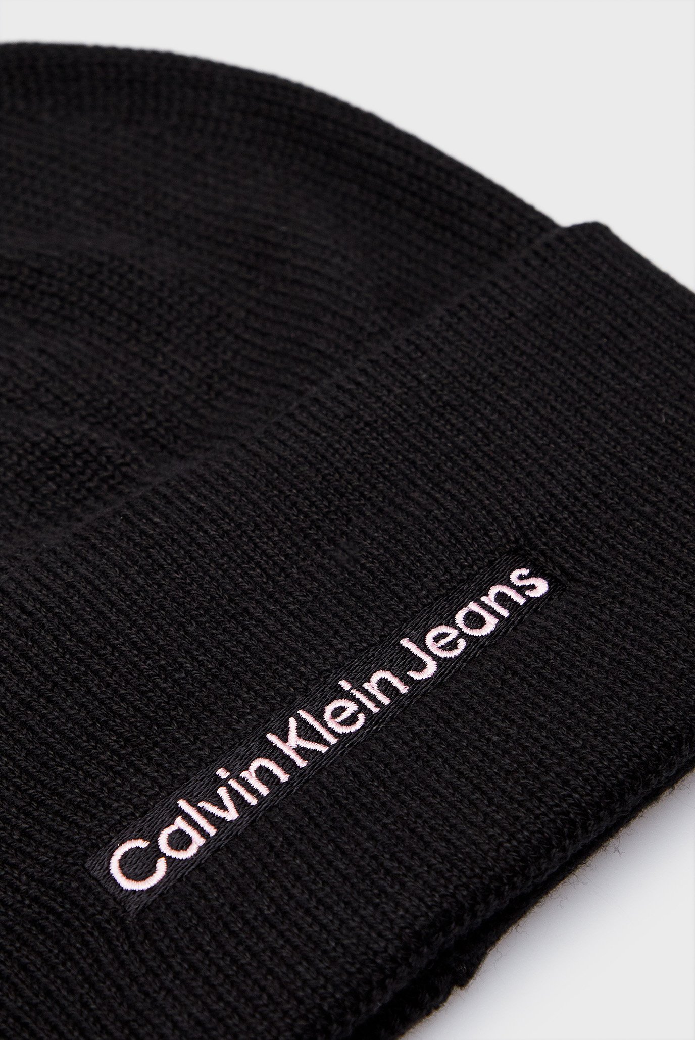 Женская черная шапка INST EMBRO BEANIE 2