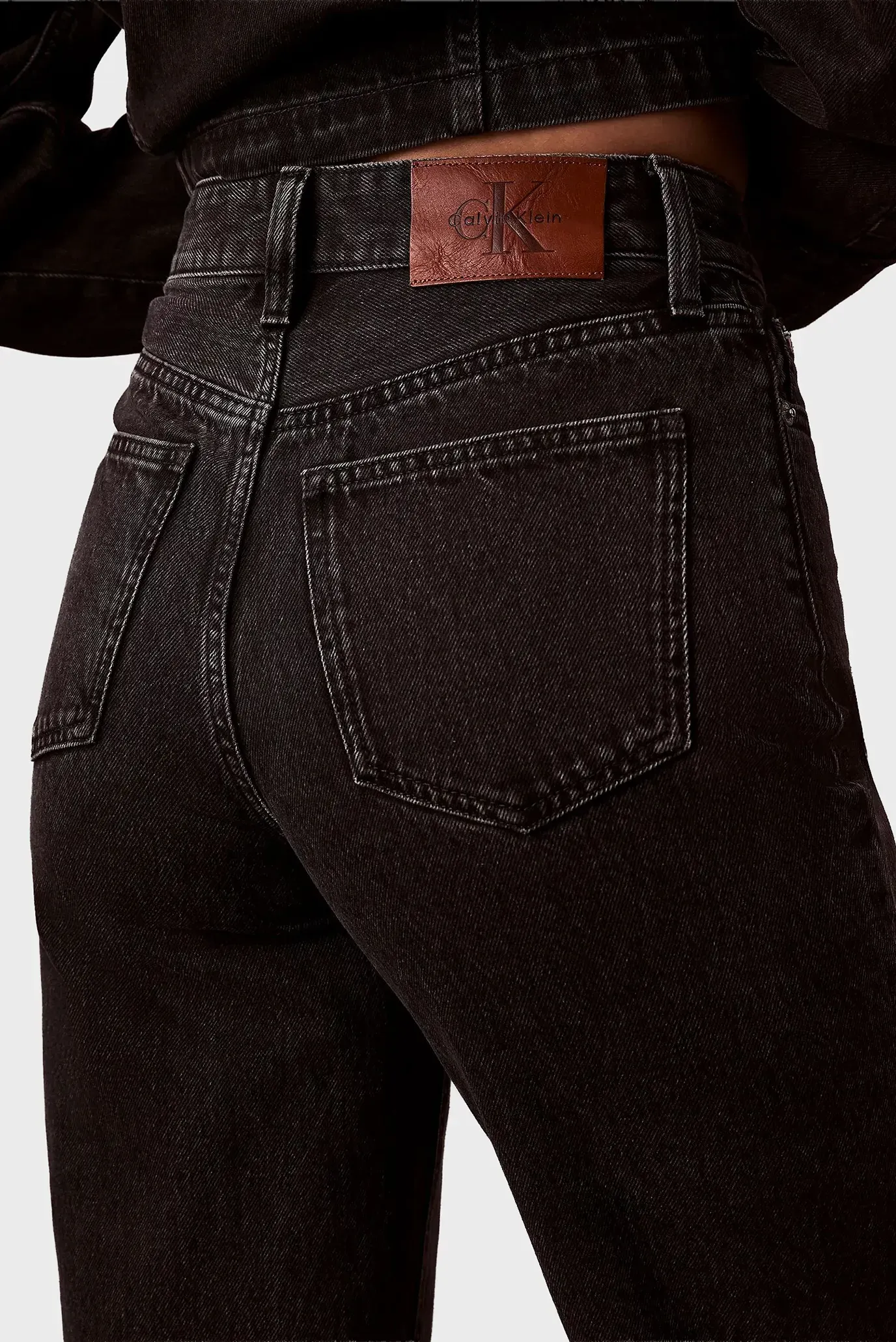 Джинсы EU BARREL JEAN CK ESSENTIAL BLAC 6