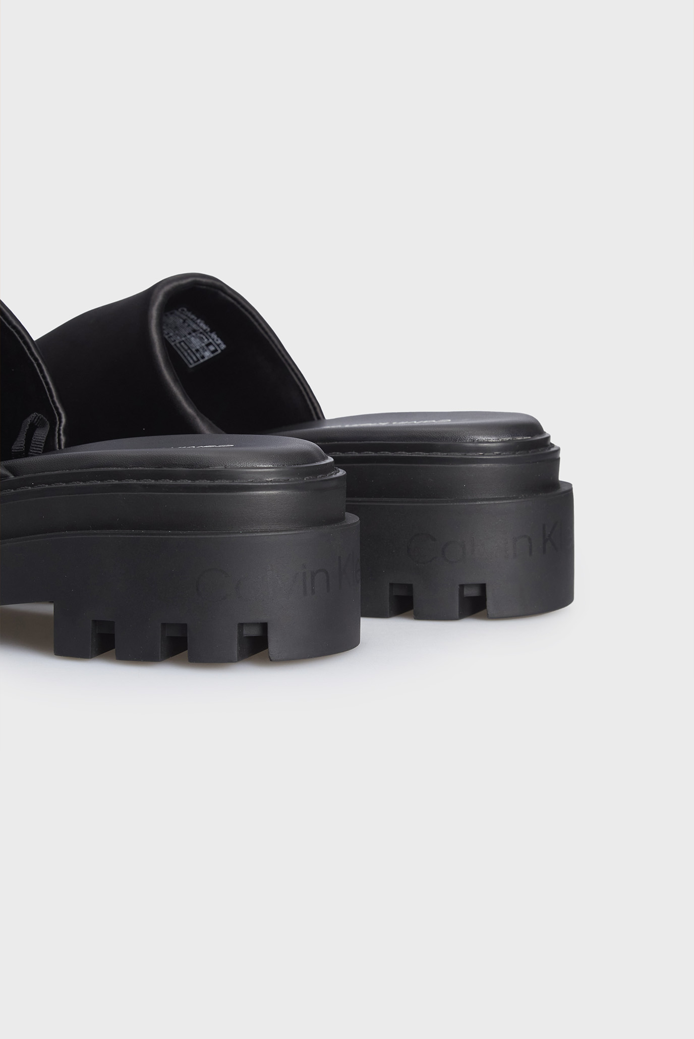 Слайдеры  TOOTHY COMBAT SANDAL IN DC 2