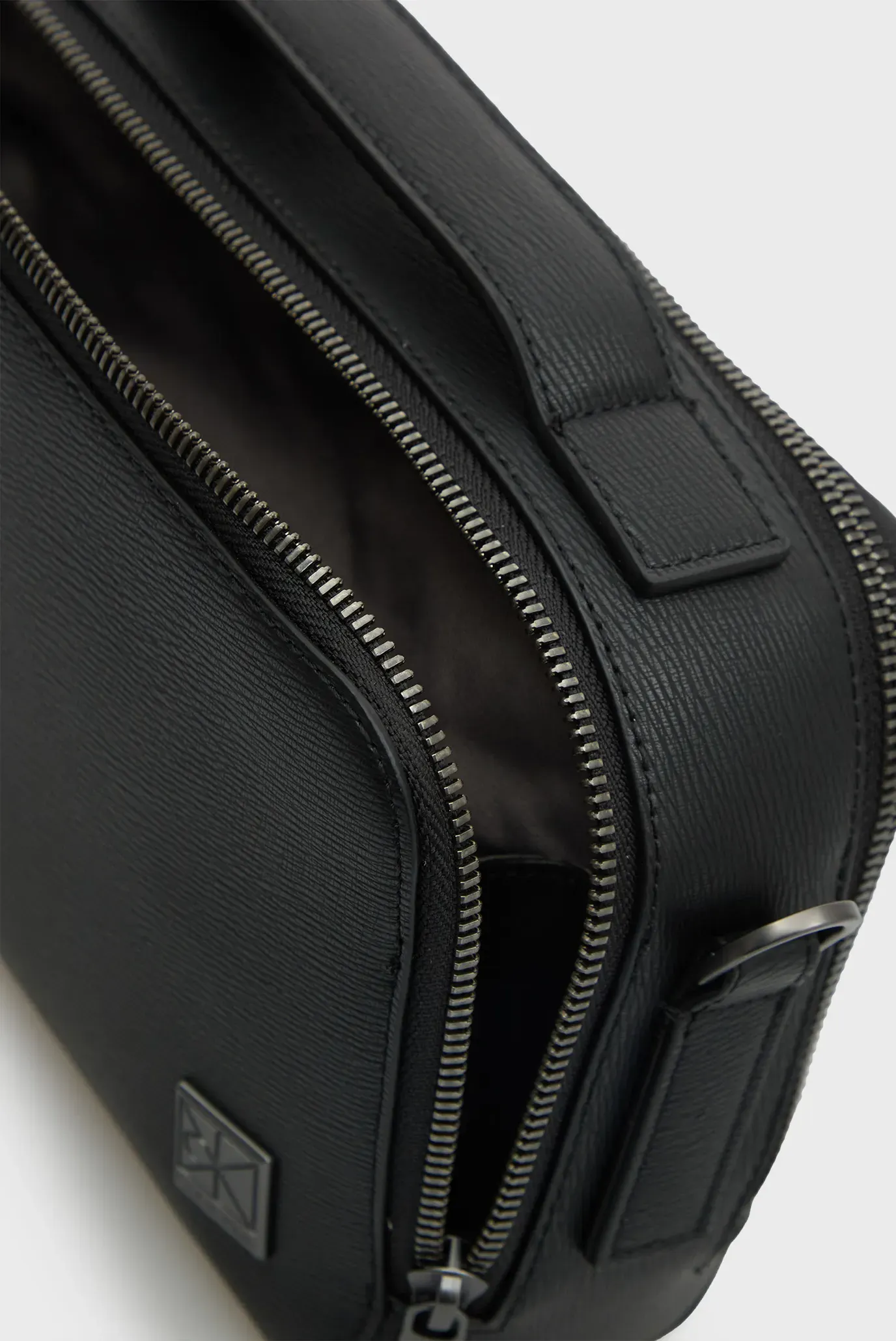 Сумка EMBLEM HW CAMERA BAG 5