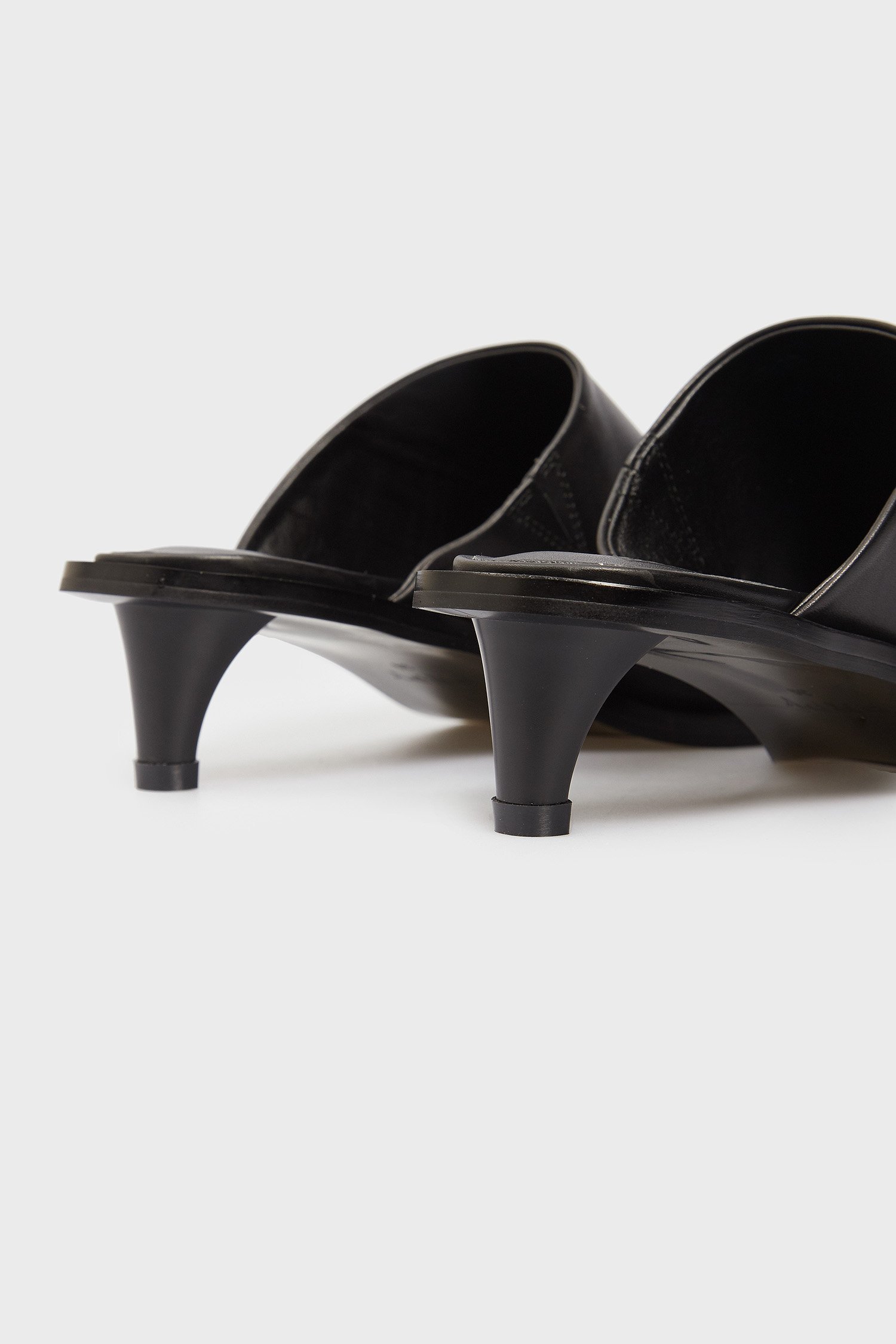 Женские черные кожаные мюли OpalaPRPY Женские черные кожаные мюли Opala 5