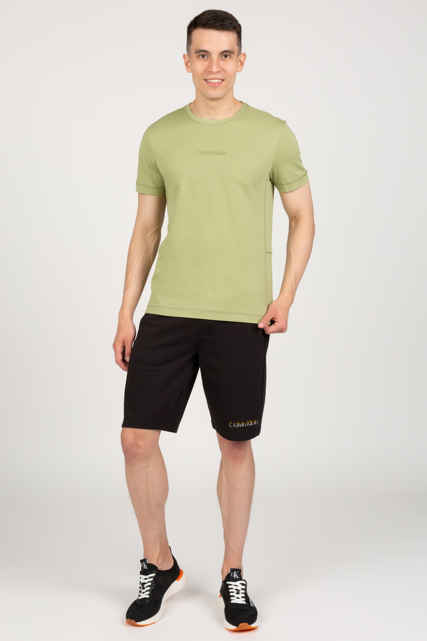 Футболка EMBOSSED COMFORT LOGO T-SHIRT 5