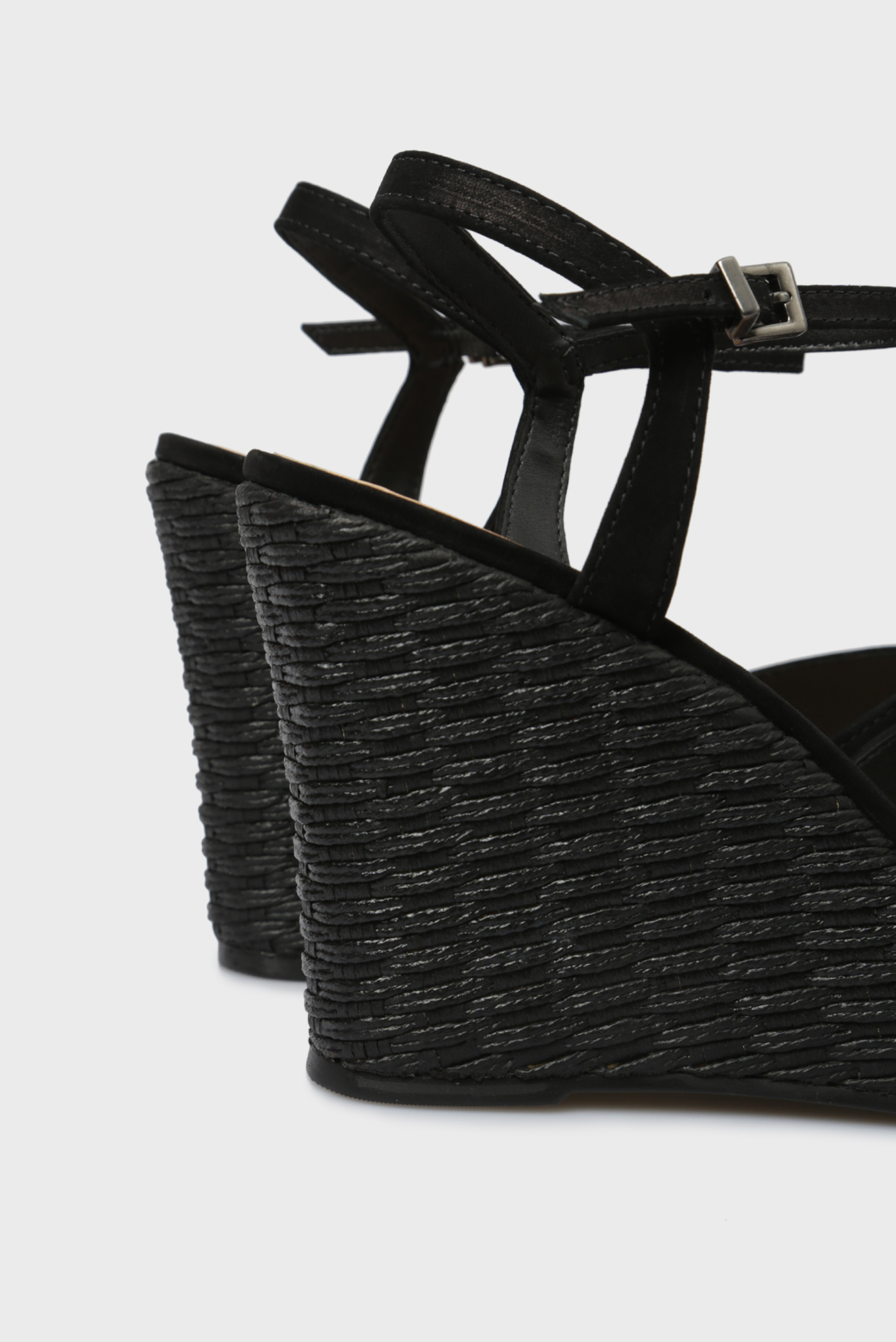 Женские черные кожаные босоножки 10