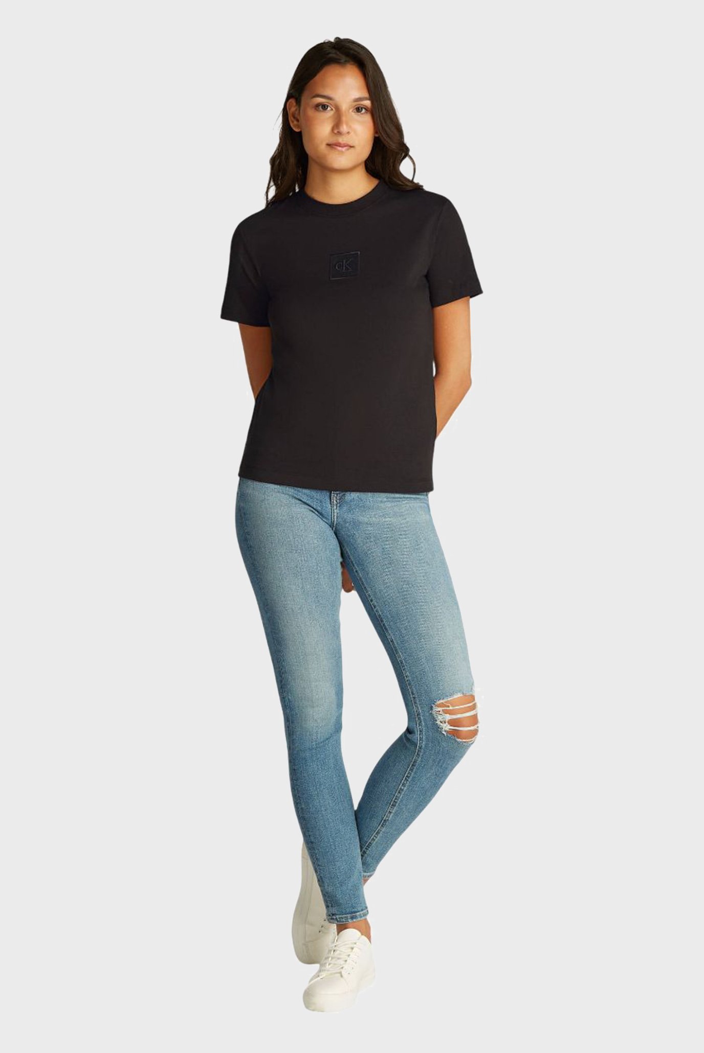 Женская черная футболка EMBROIDERED BOX REGULAR TEE 2