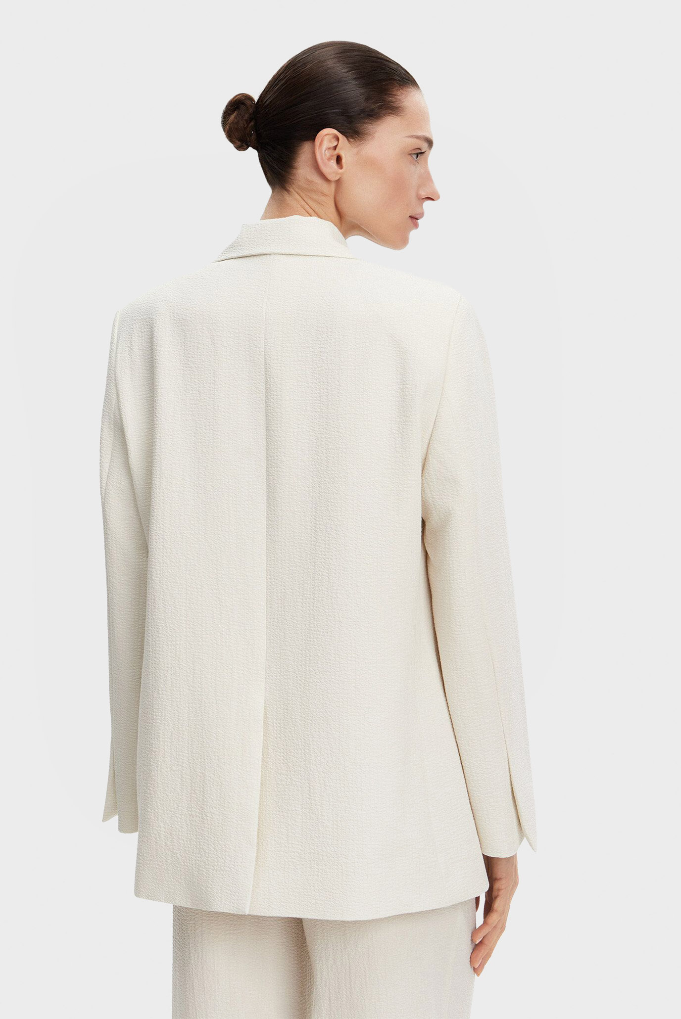 Женский бежевый жакет SOFT 3