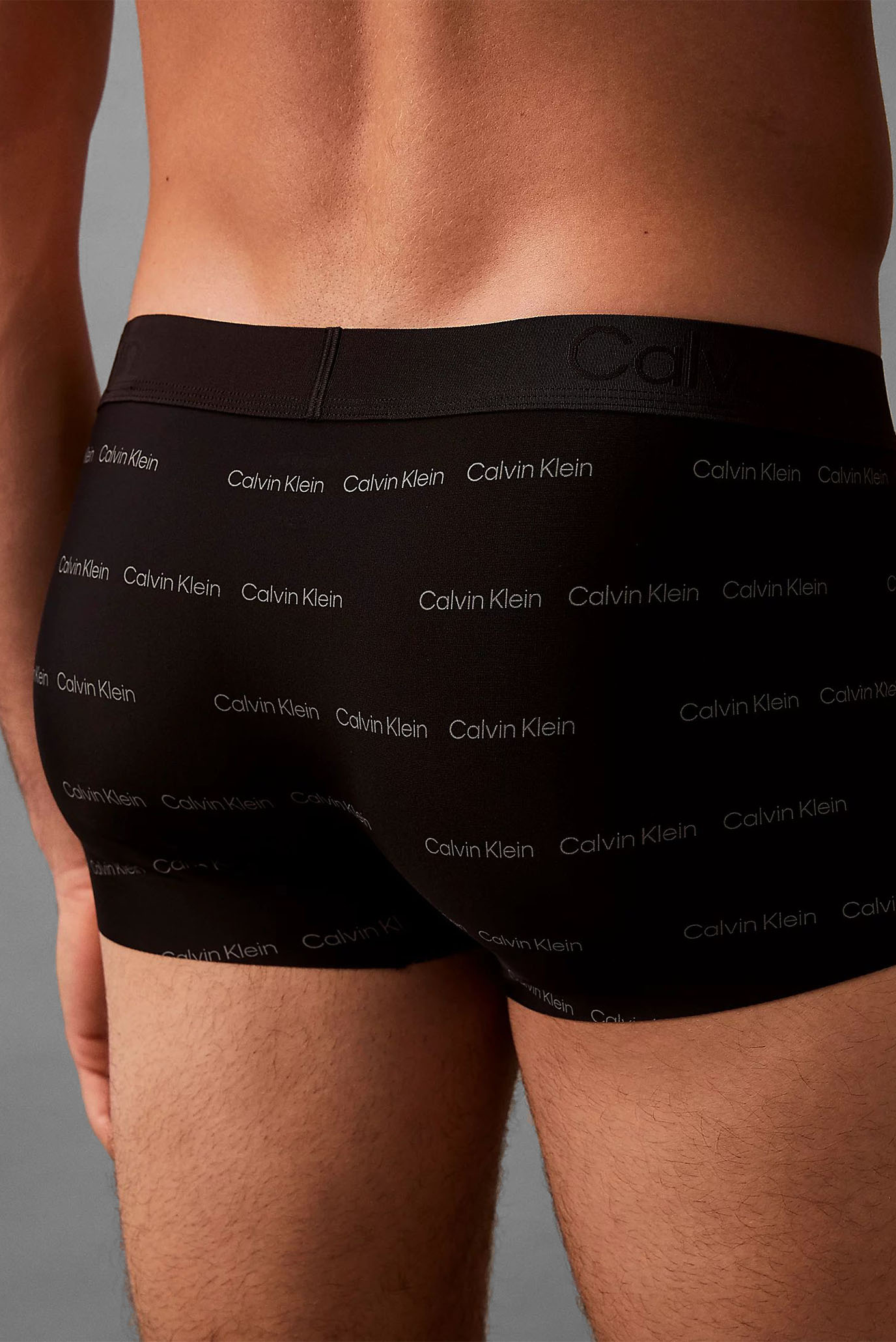 Мужские черные боксеры с узором LOW RISE TRUNKCalvin Klein Мужские черные боксеры с узором LOW RISE TRUNK 3