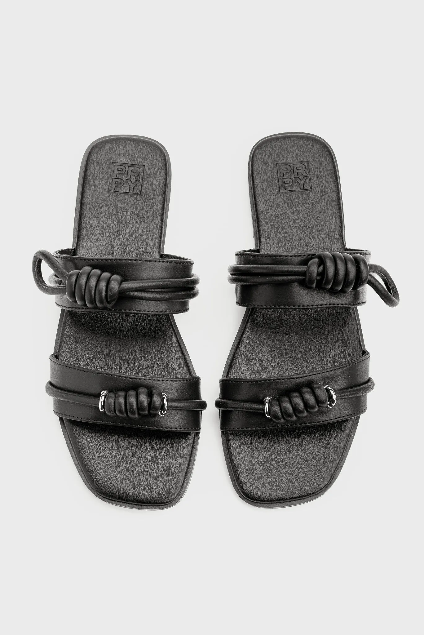 Женские черные кожаные слайдеры Luana 3