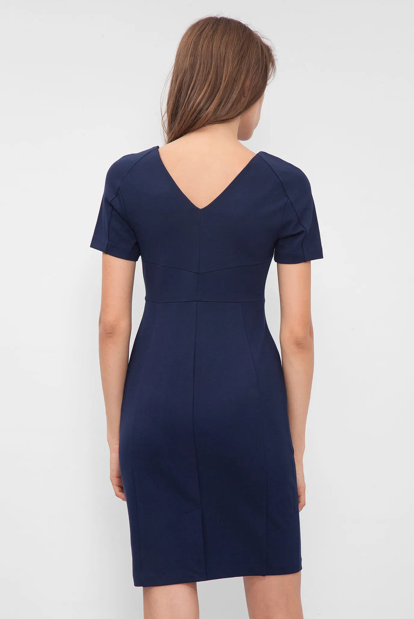 Женское темно-синее платье-футляр 8