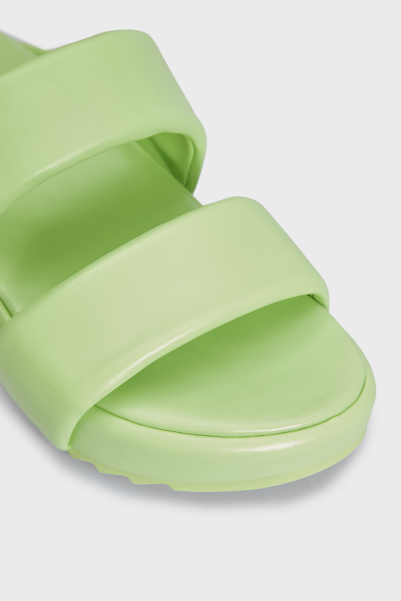 Женские салатовые кожаные слайдеры Cody 2