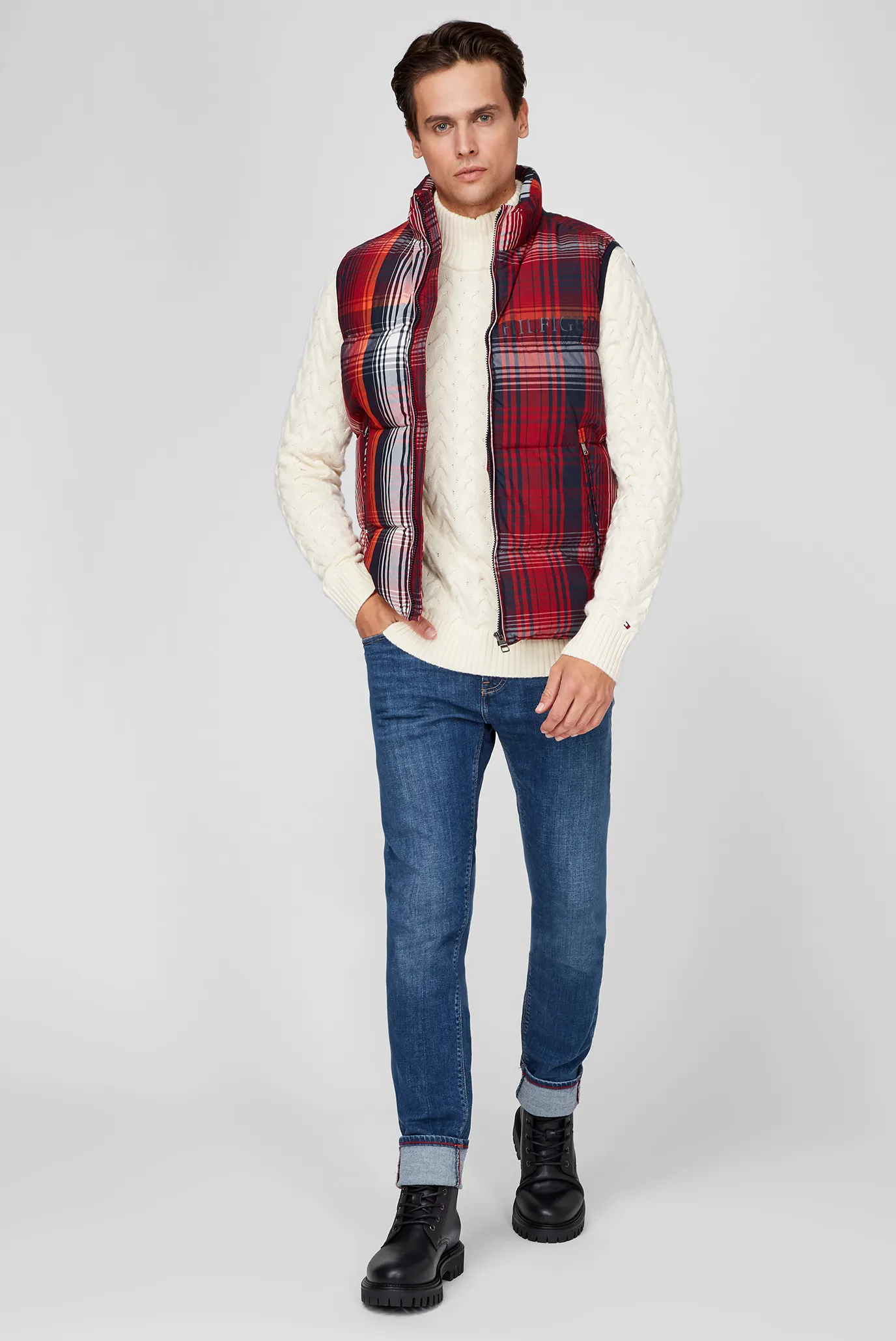 Мужской белый свитер 5