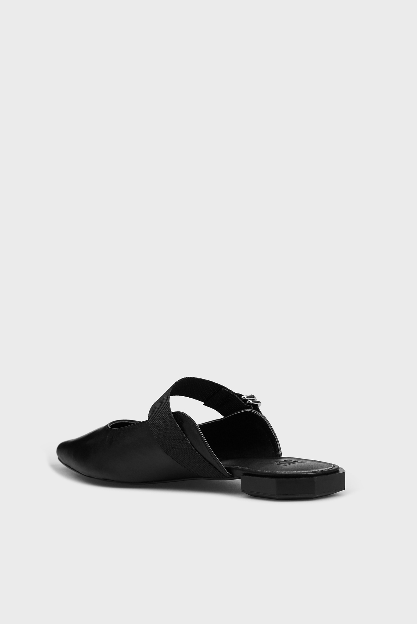 Женские черные кожаные мюли Pili 4