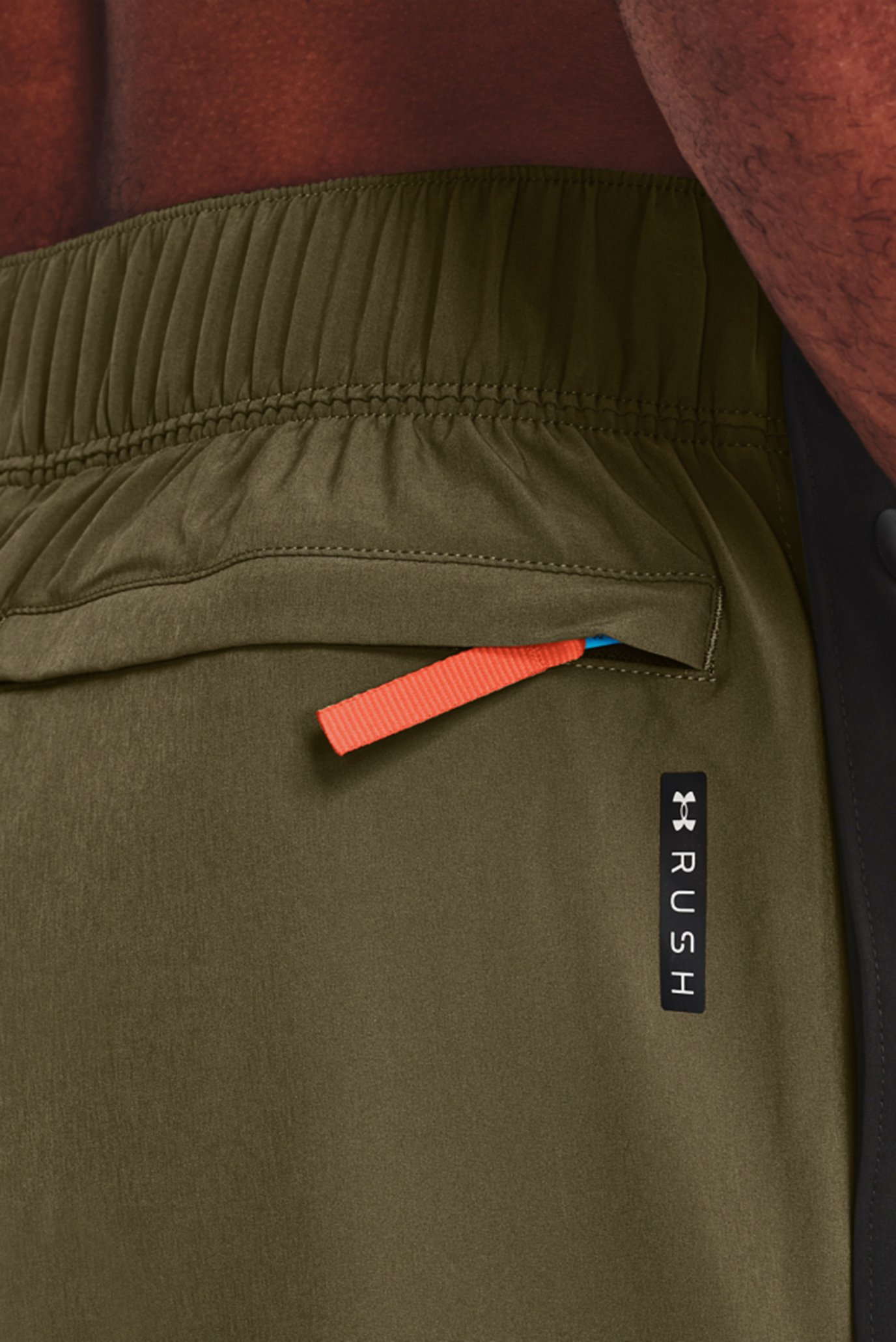 Мужские зеленые спортивные брюки UA RUSH ™ WOVEN TEAR AWAY PANT Under Armour Мужские зеленые спортивные брюки UA RUSH ™ WOVEN TEAR AWAY PANT 4