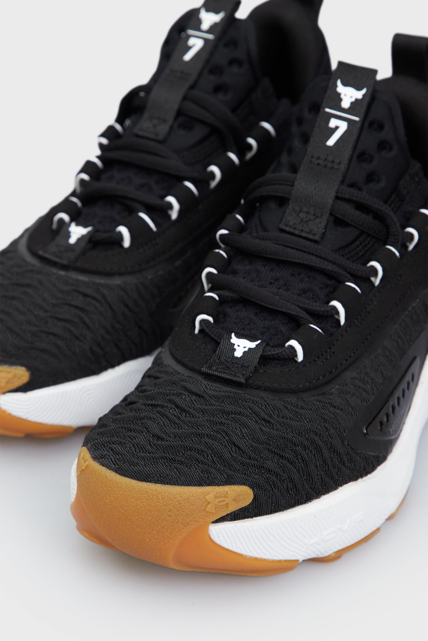 Женские черные кроссовки UA W Project Rock 7 2