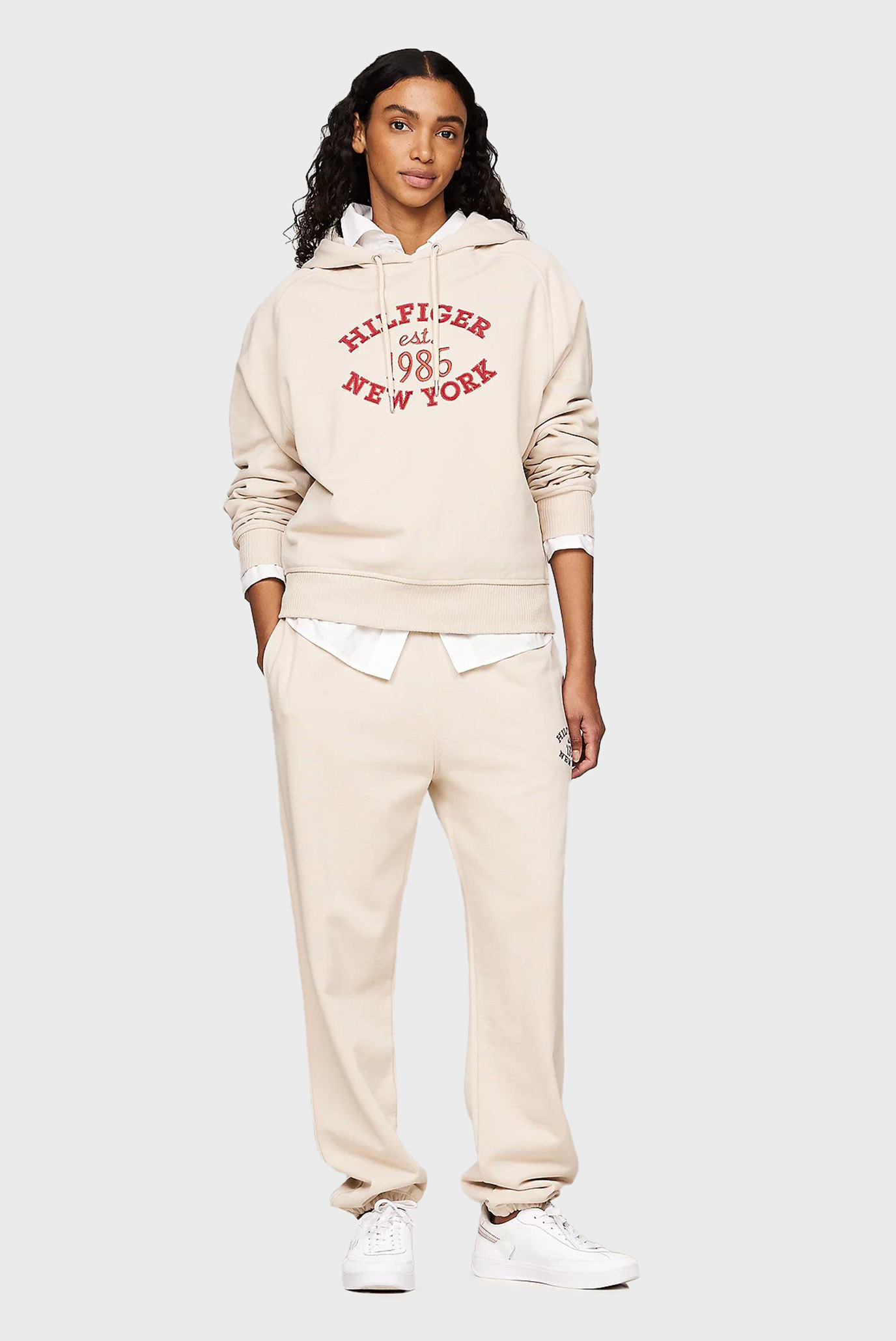 Женские бежевые спортивные брюки  REG VARSITY 2