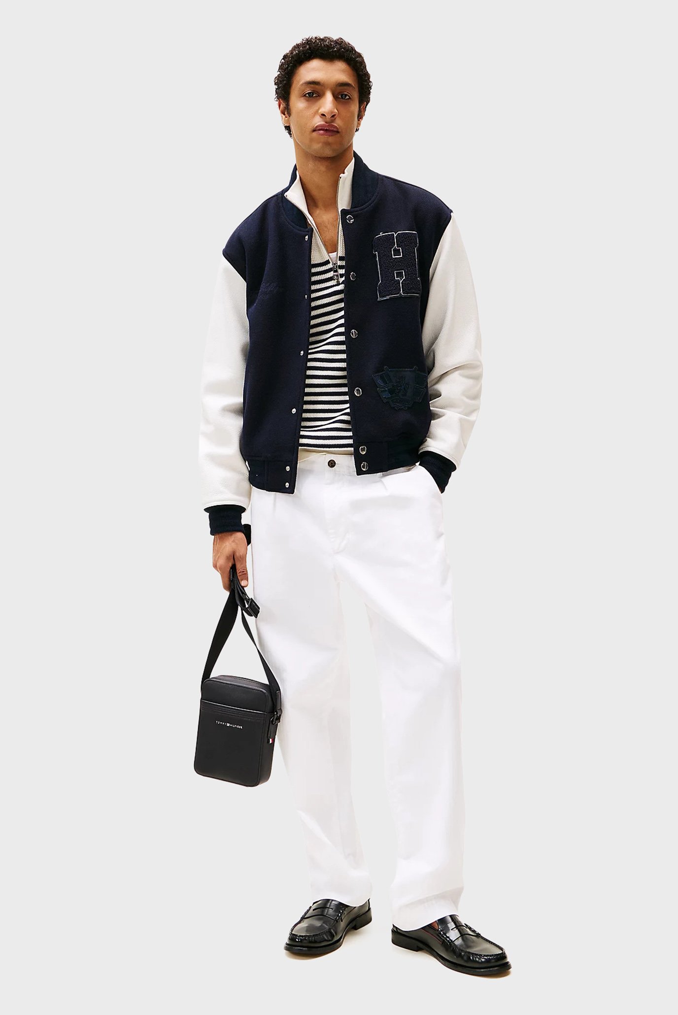 Мужская черная кожаная сумка TH BUSINESS MINI REPORTER 2