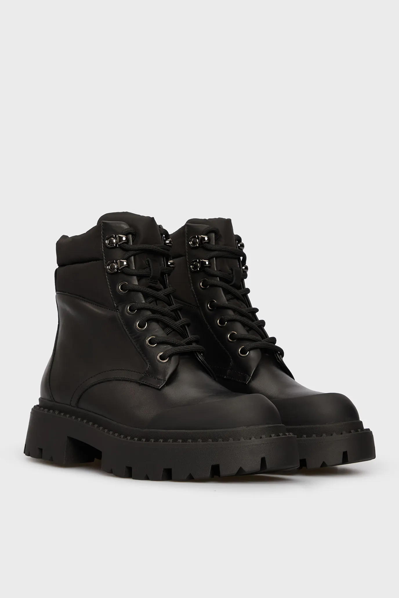 Женские черные кожаные ботинки Danna 3