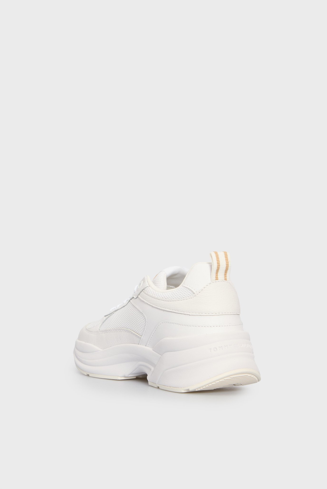 Женские белые кроссовки TH CHUNKY RUNNER 5