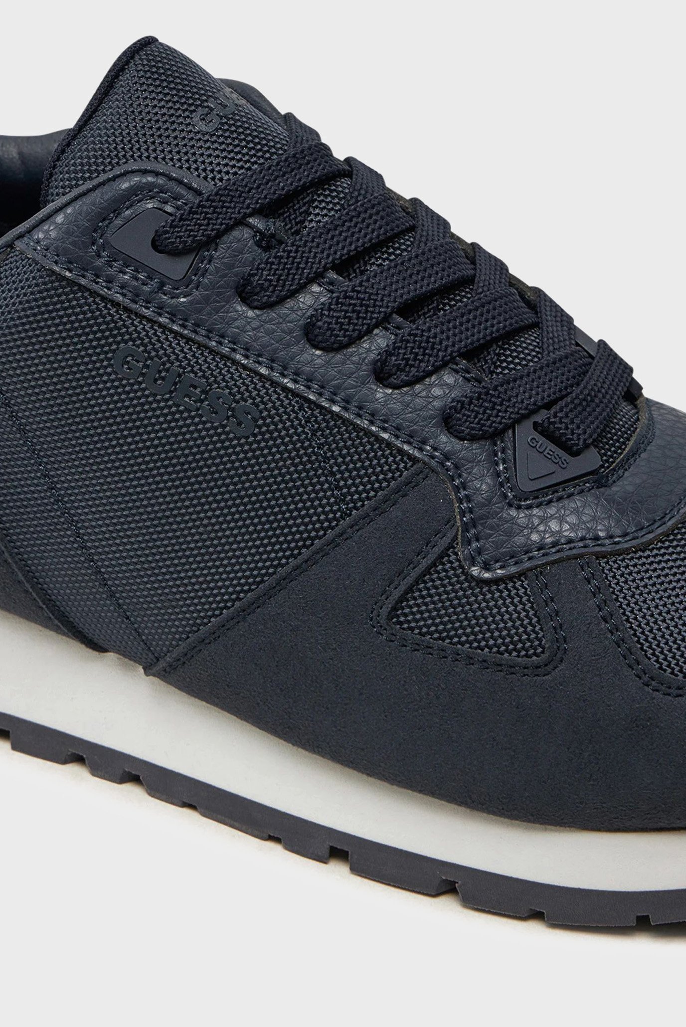 Кроссовки TRESAGuess Кроссовки TRESA 2