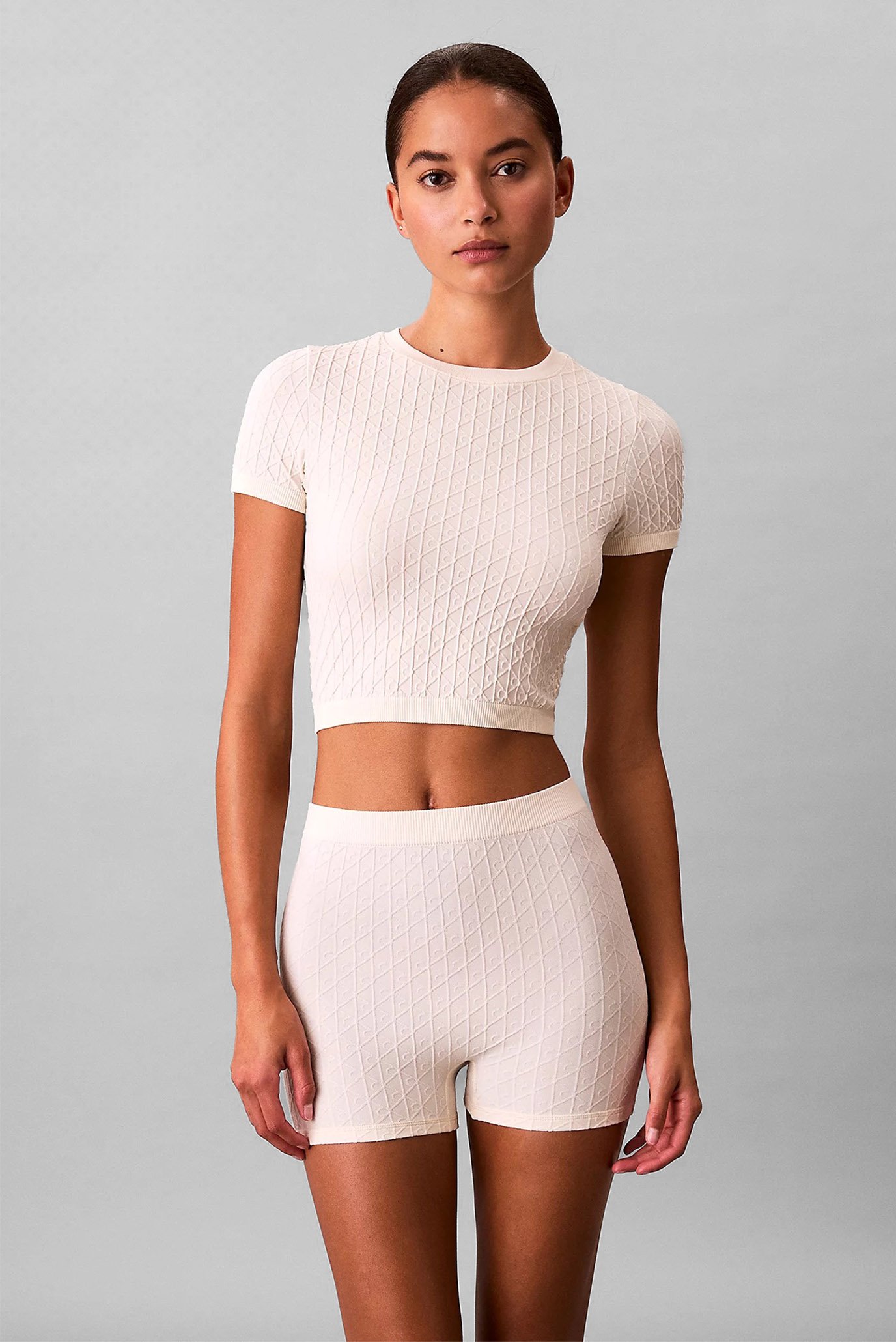 Шорты SEAMLESS SHORTIE 6