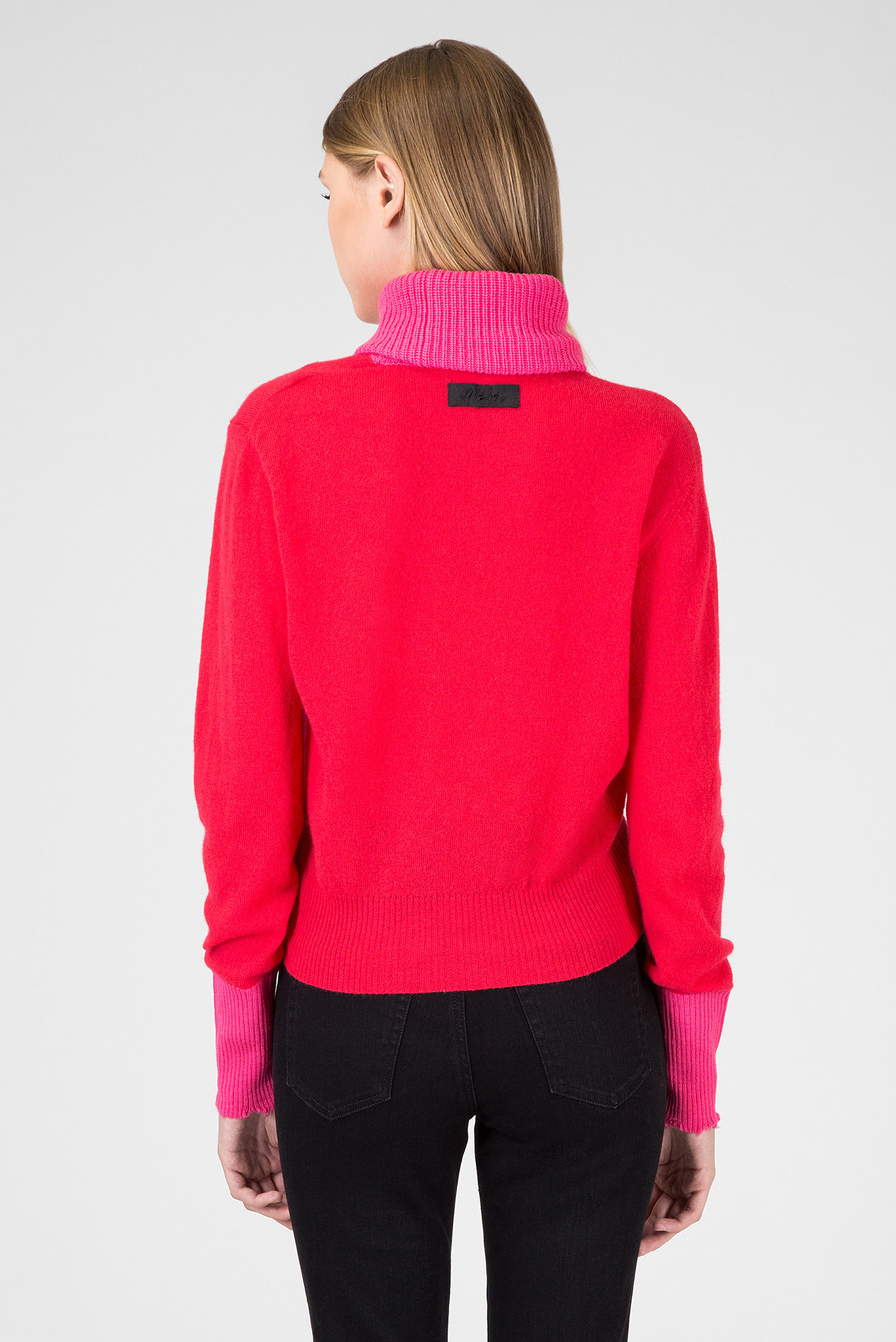 Женский малиновый шерстяной свитер 3