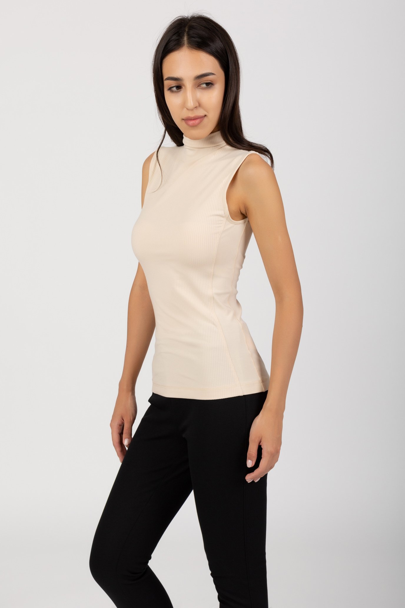 Майка MODAL RIB SOFT MOCK NECK TANKCalvin Klein Майка MODAL RIB SOFT MOCK NECK TANK 2