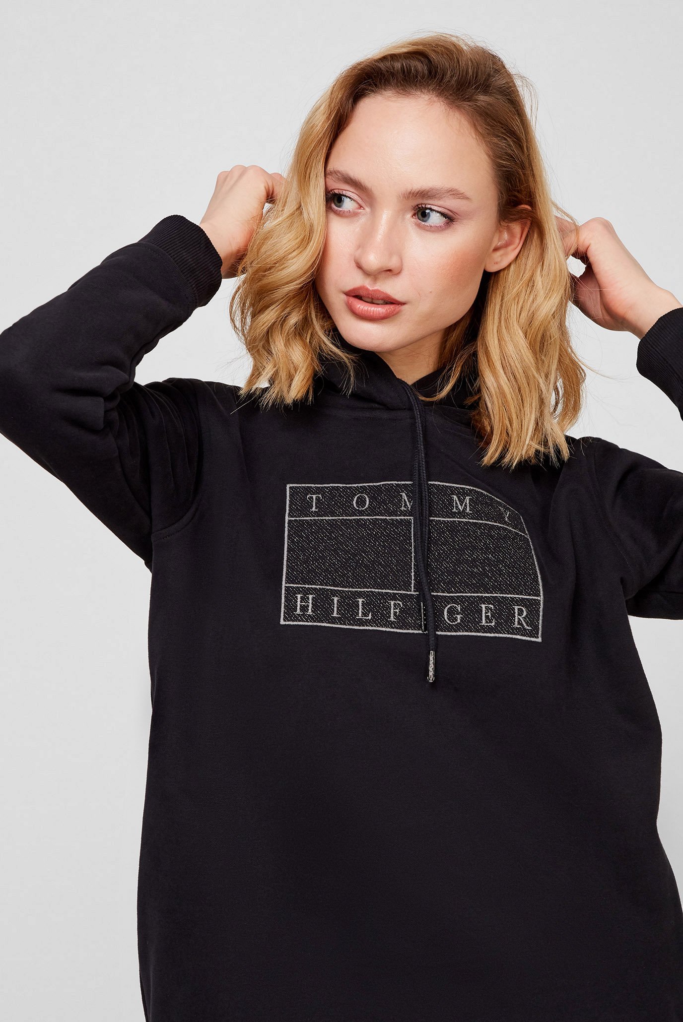 Женское черное платье 2