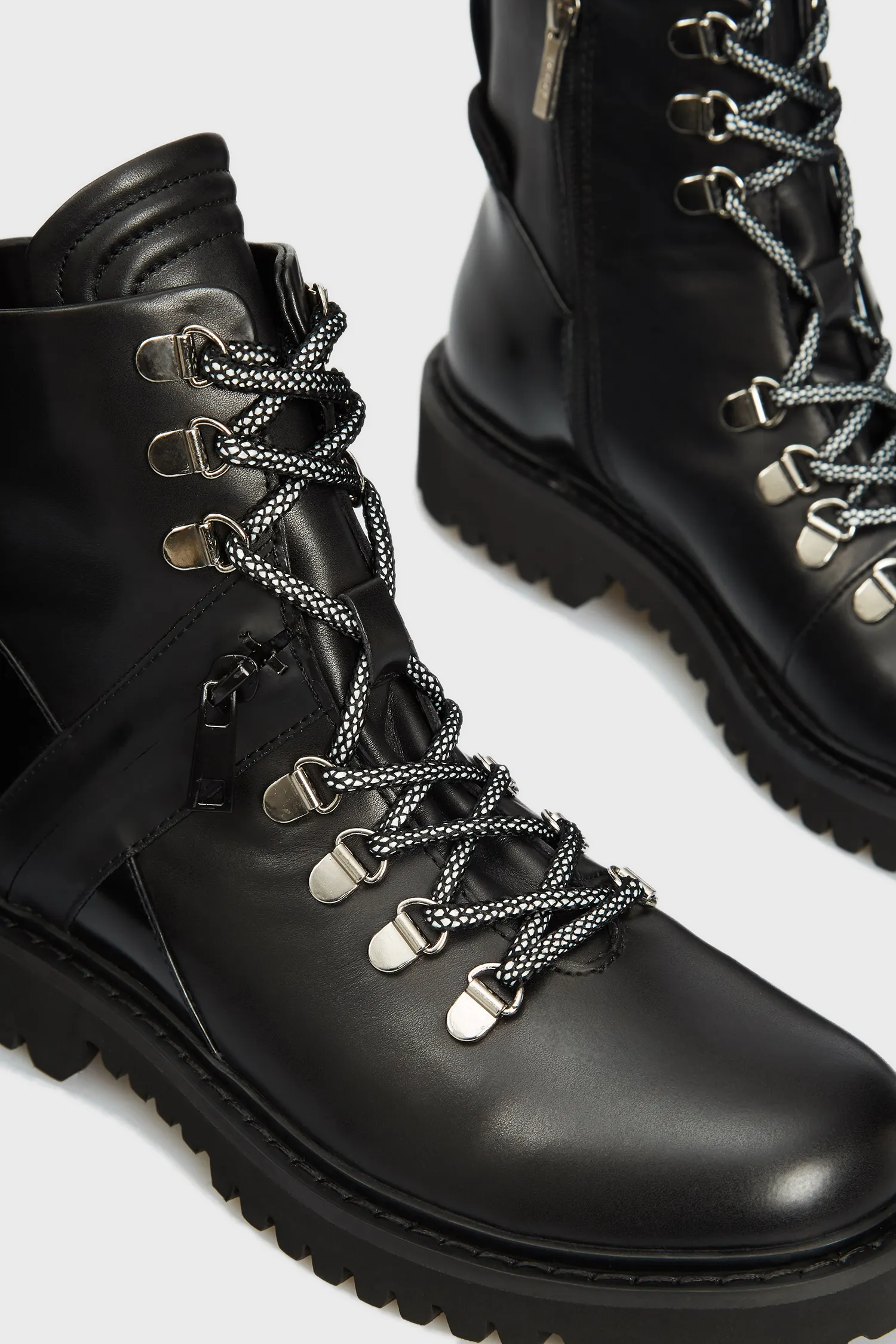 Женские черные кожаные ботинки Dacota 7