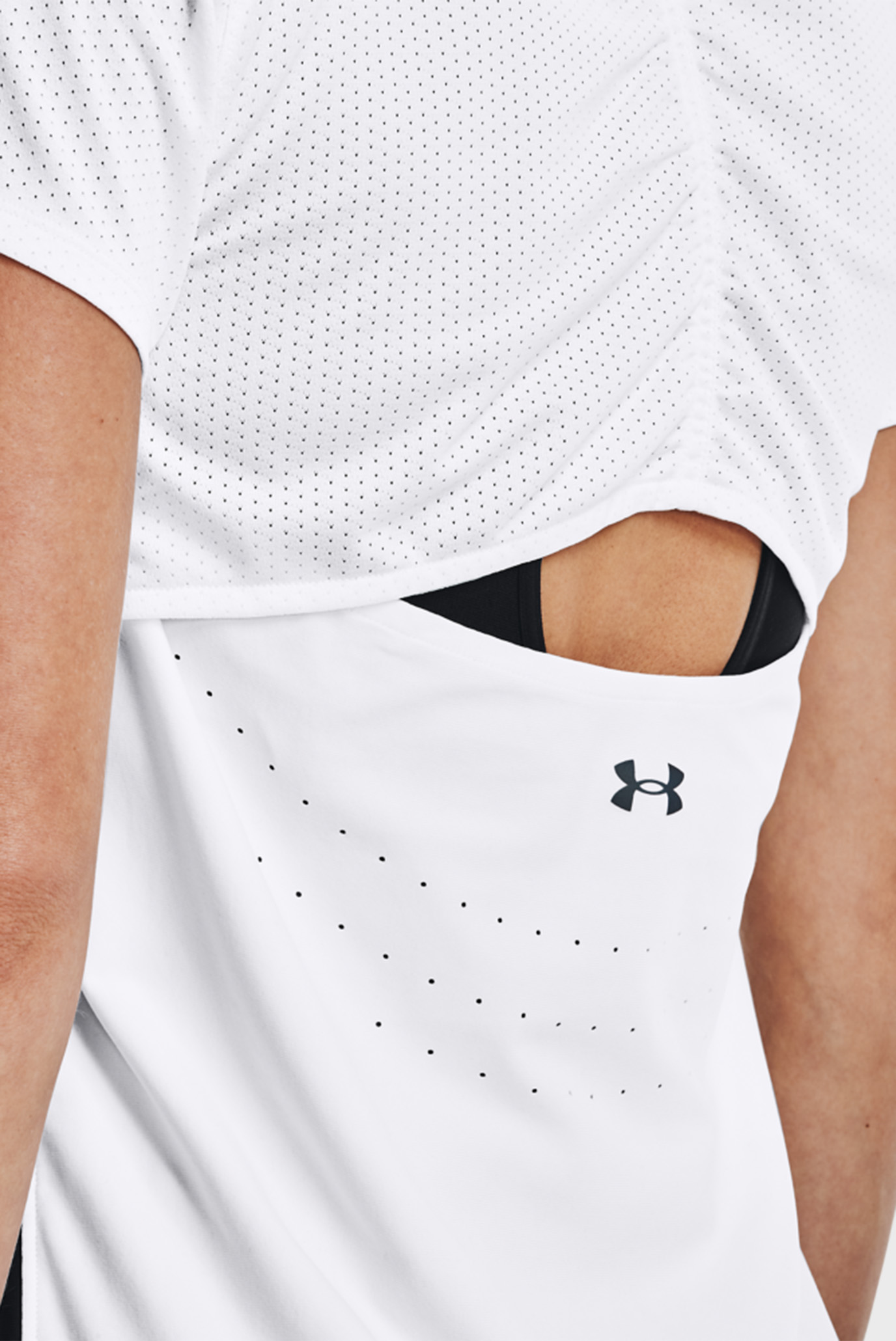 Женская белая футболка UA PaceHER Tee 11