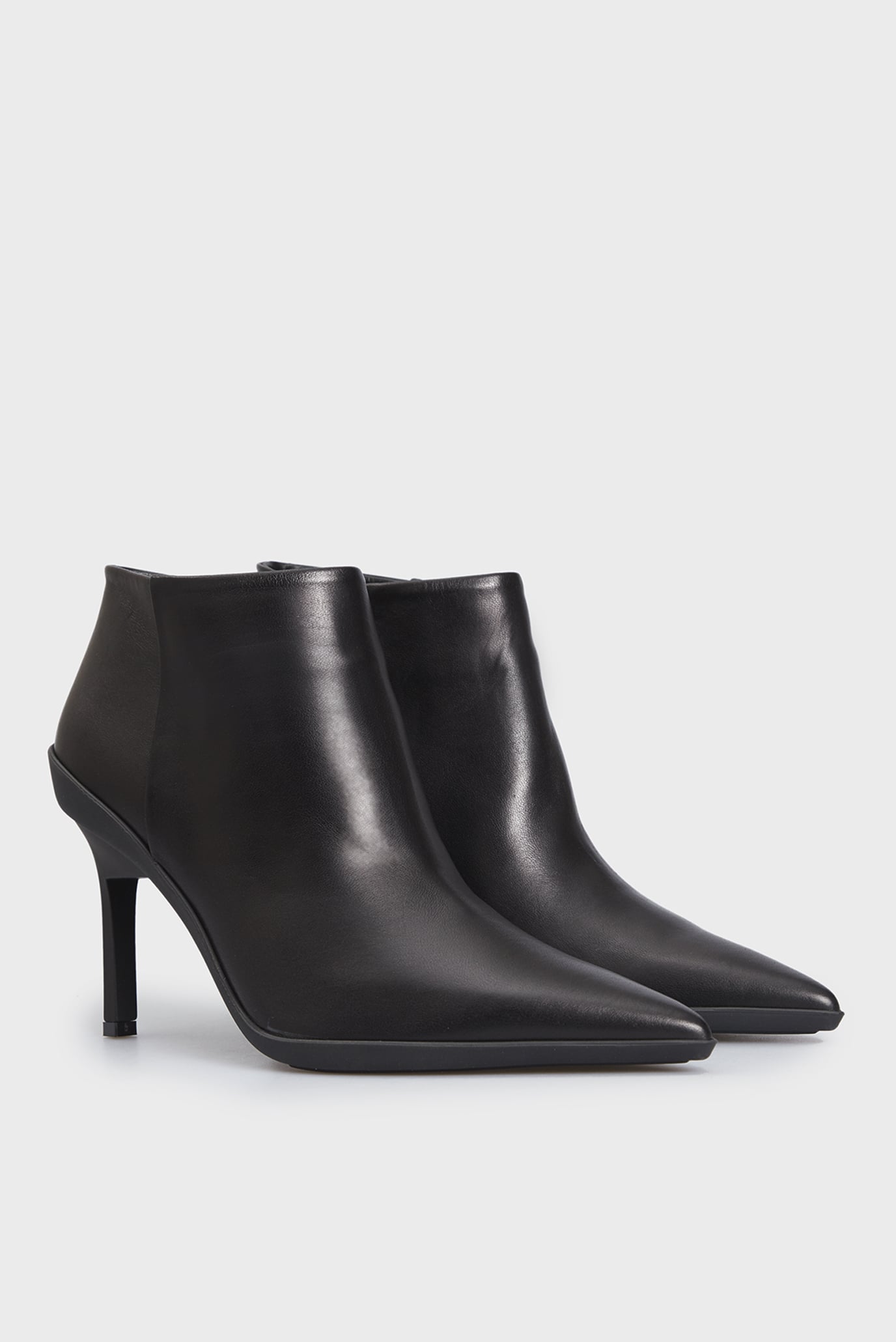 Женские черные кожаные ботильоны WRAP STILETTO 2