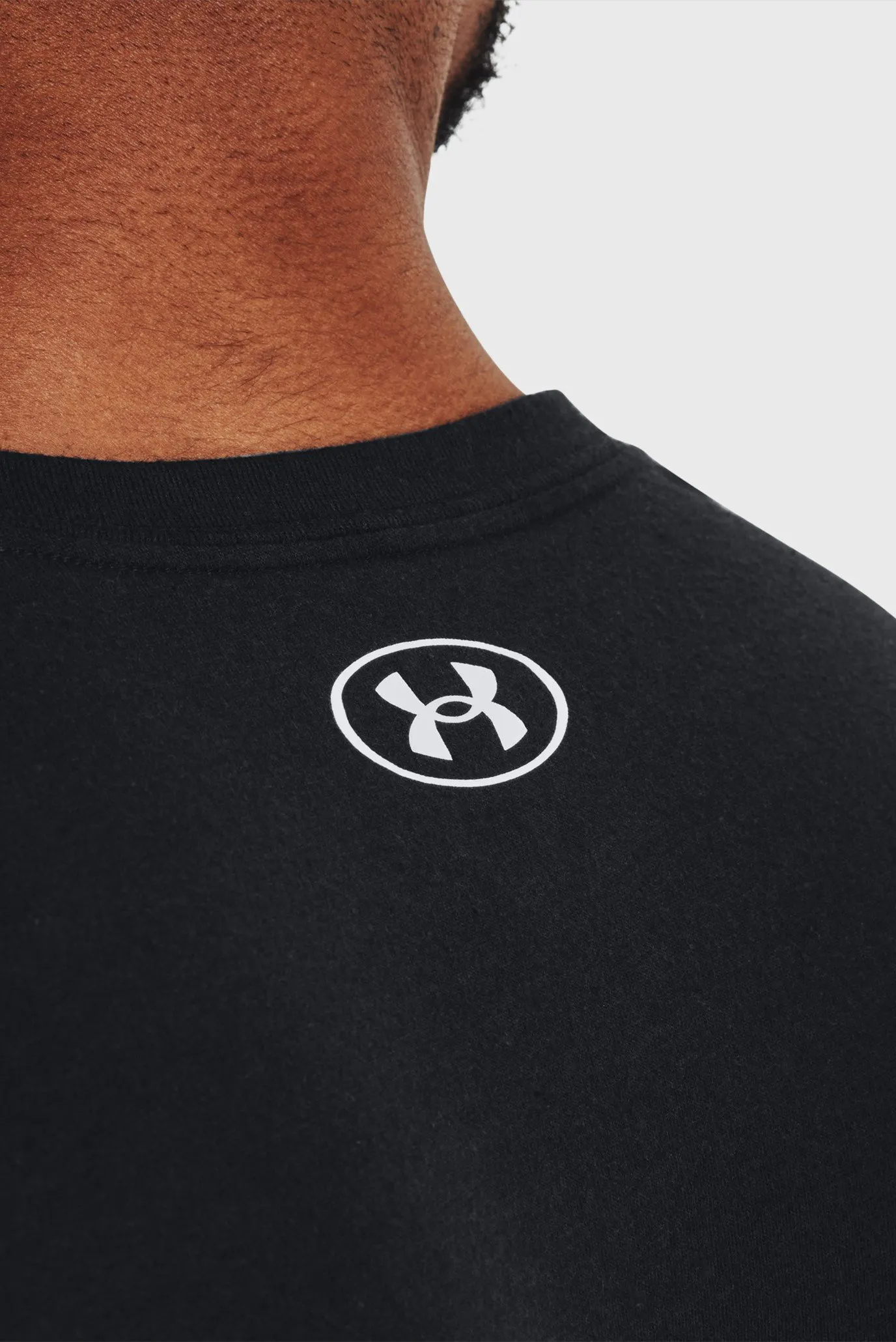 Мужская черная футболка UA PROTECT THIS HOUSE SS 4