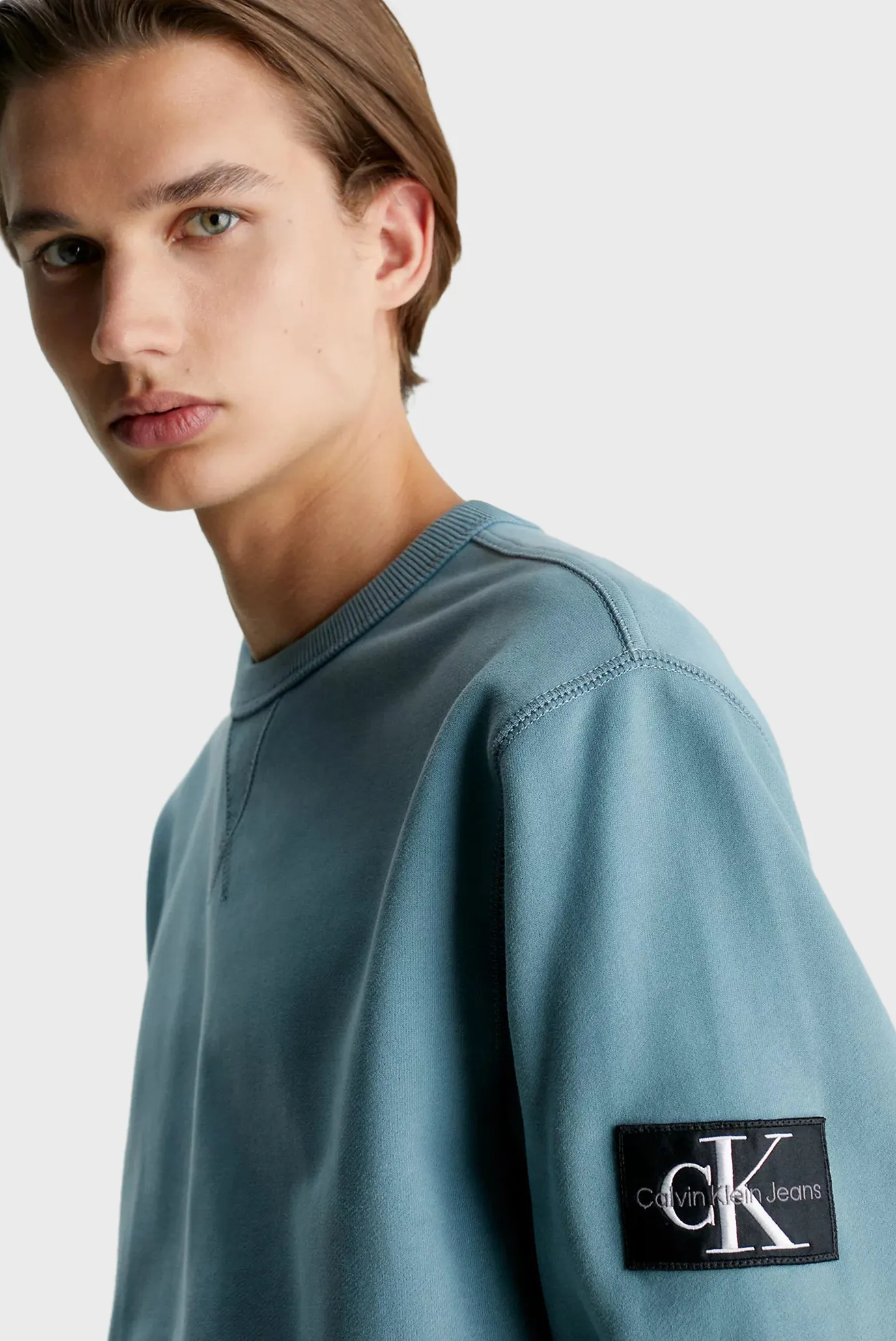 Свитшот BADGE CREW NECK 5