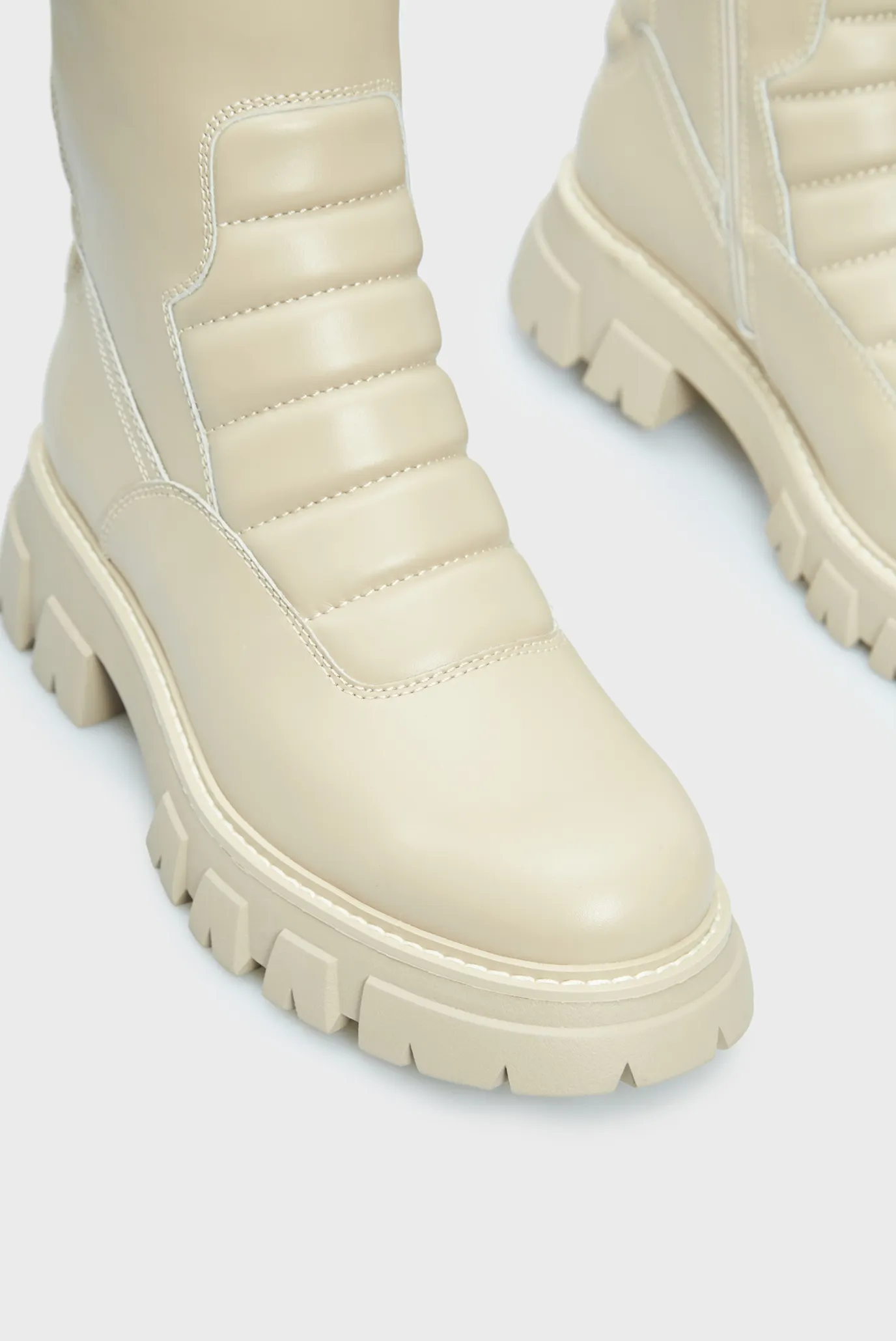 Женские бежевые кожаные ботинки Anouk 9