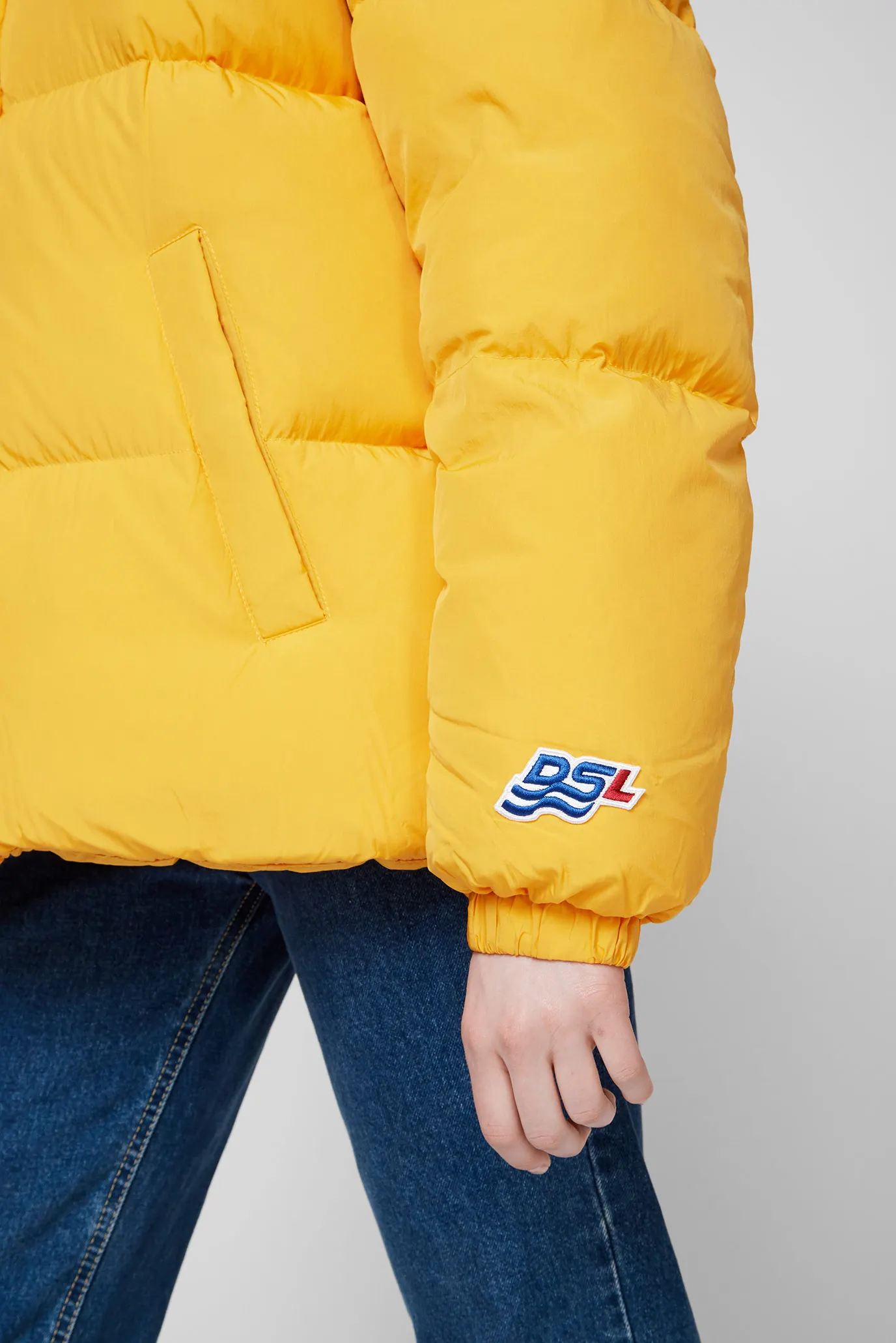 Женский желтый пуховик W-ROLF 10