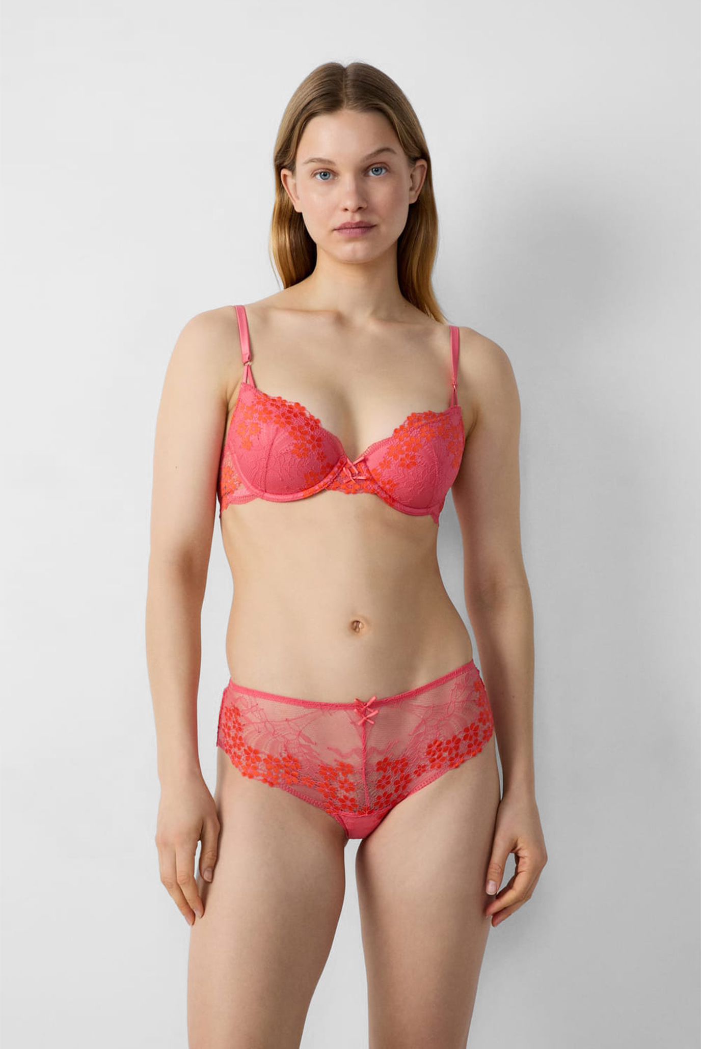 Бюстгальтер SOMPTUEUSE - N*4 CLA 2