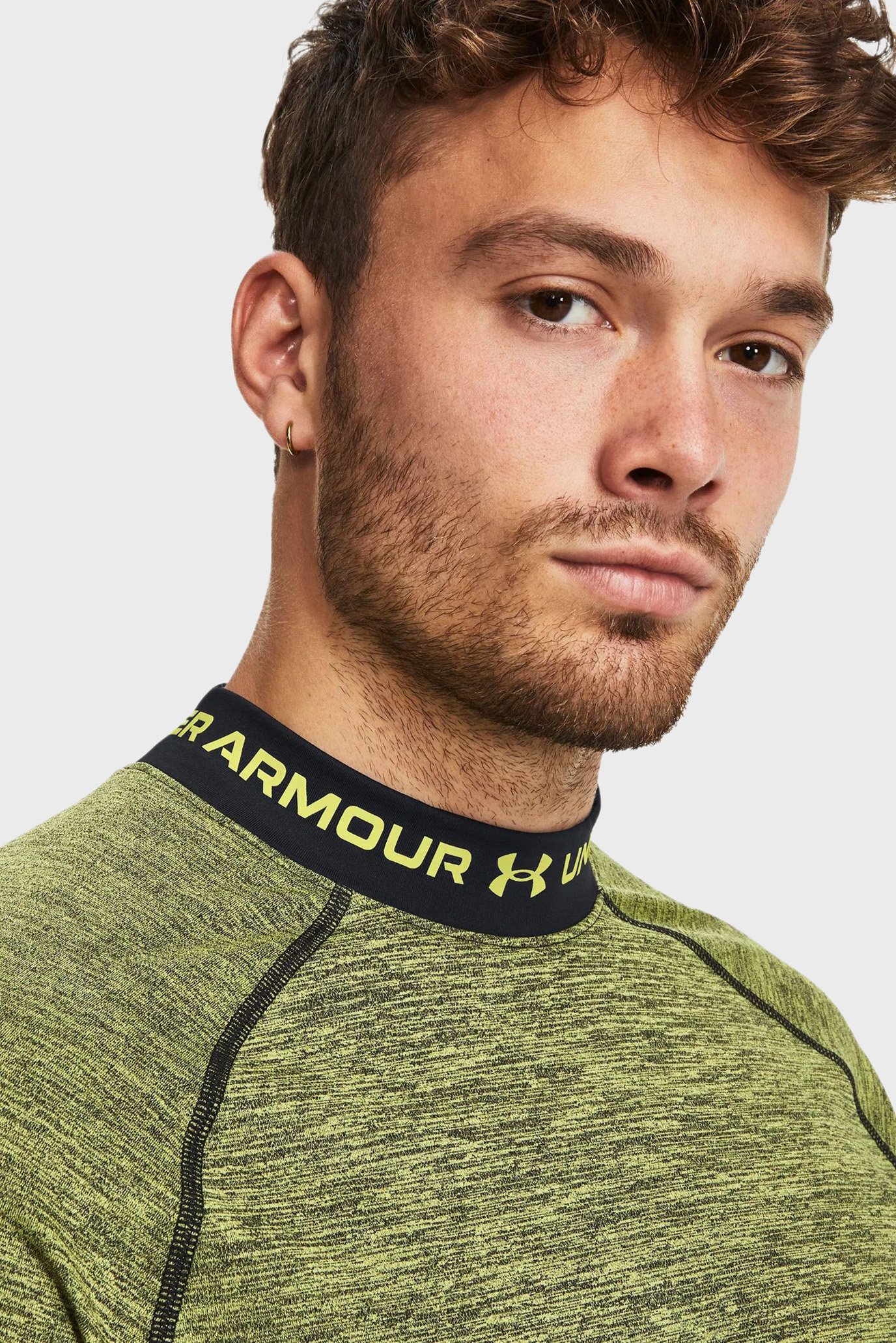 Лонгслив UA CG Armour Twist Mock 4