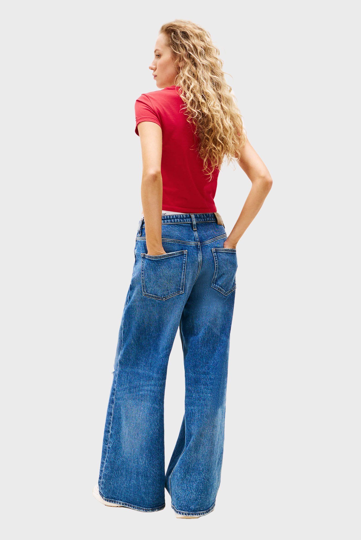 Футболка/TJW SLIM SH HEART TEE 3