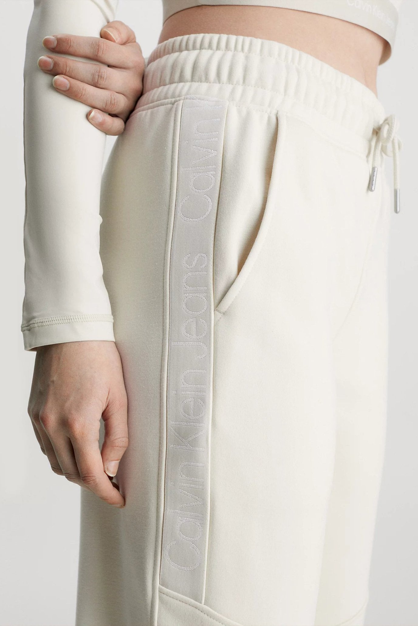 Штаны спортивные TAPE JOG PANT 5