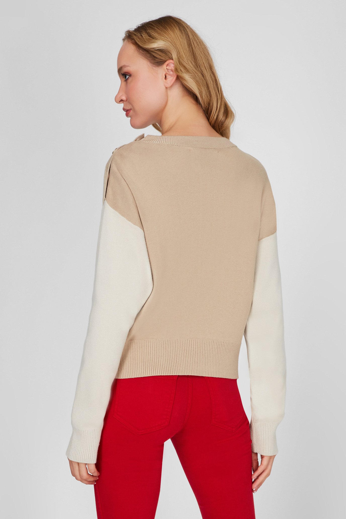 Женский бежевый джемпер ICON 9