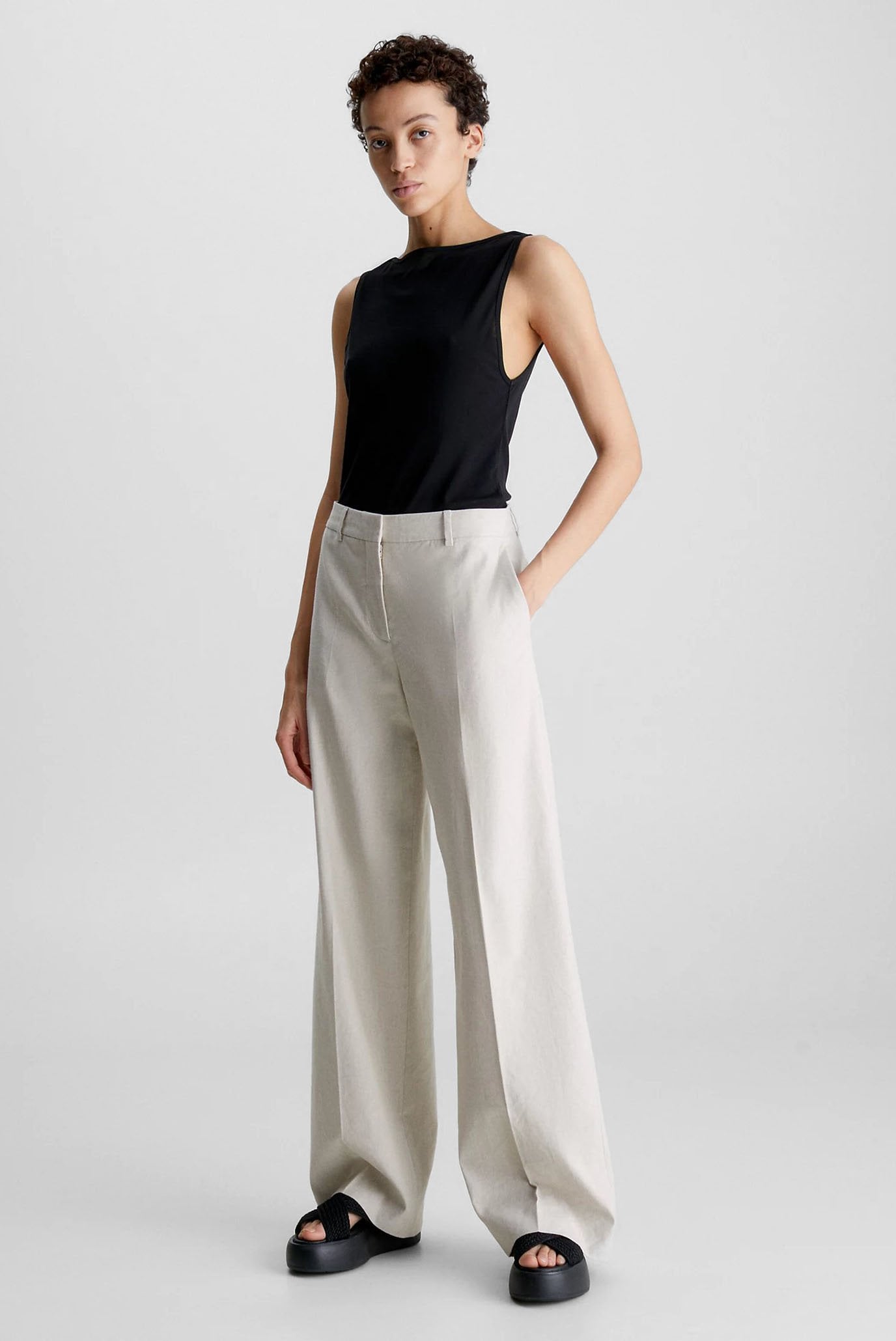 Женские белые льняные брюки 2