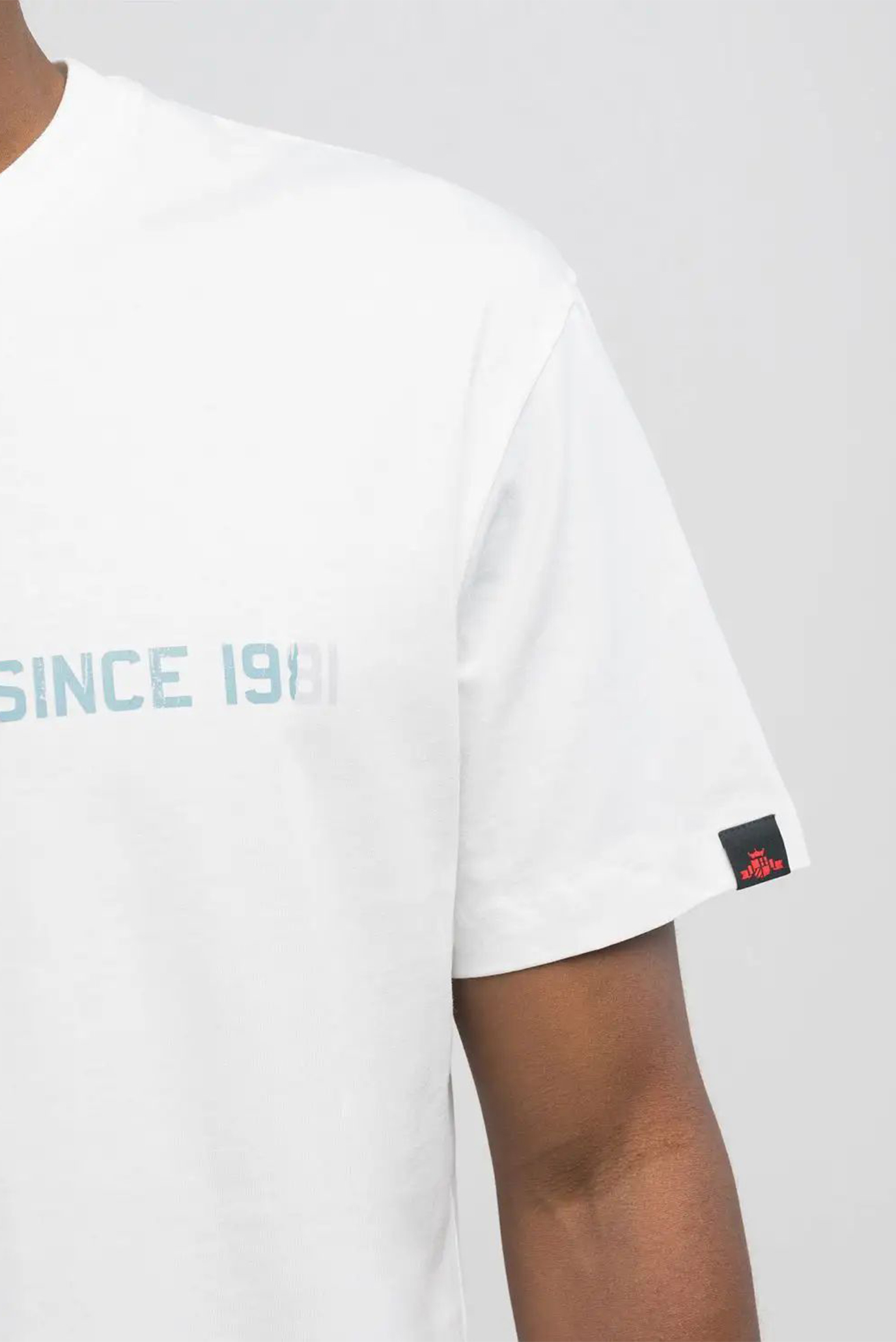 Мужская белая футболка 7