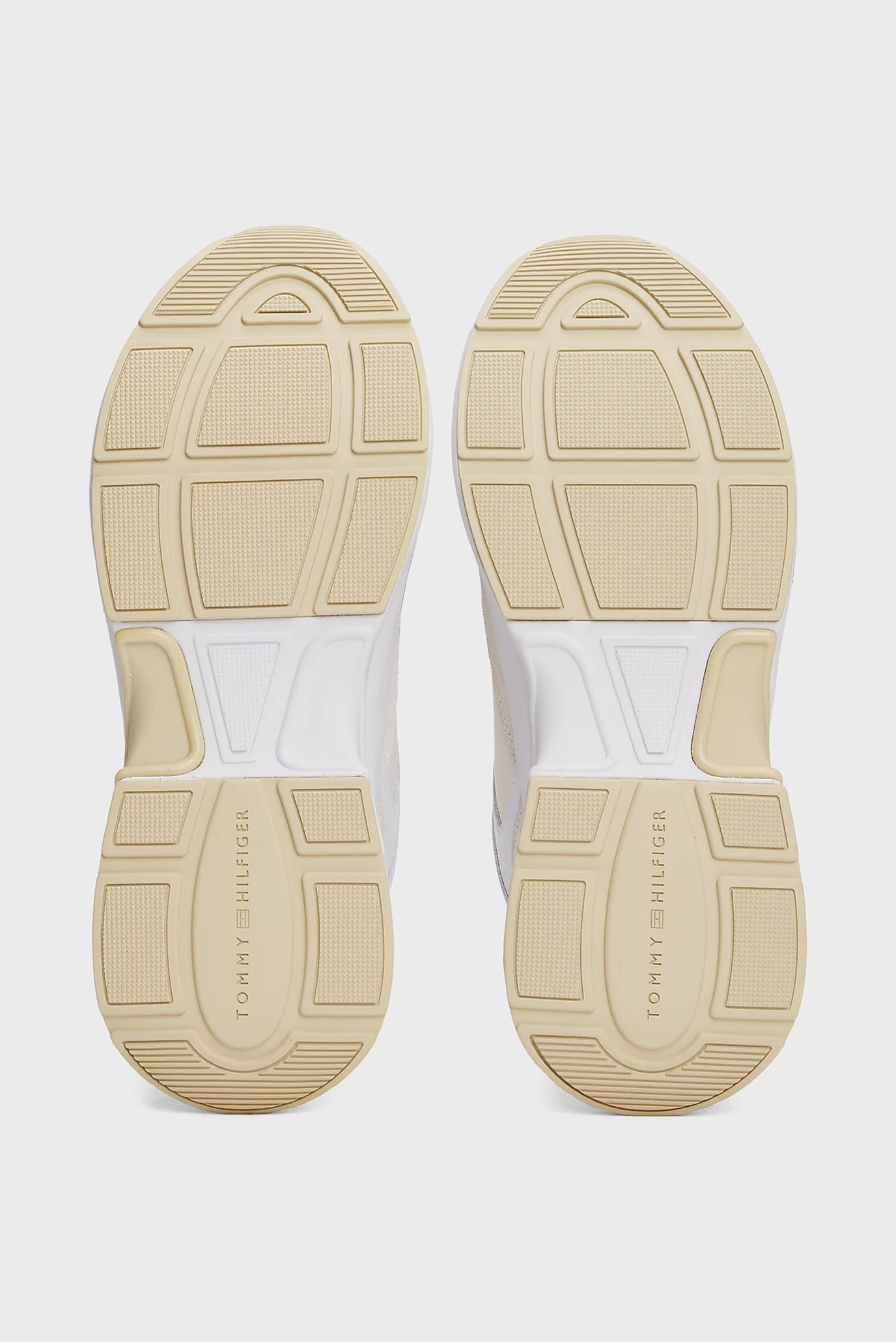 Женские белые кроссовки TH CHUNKY FEMININE RUNNER 7