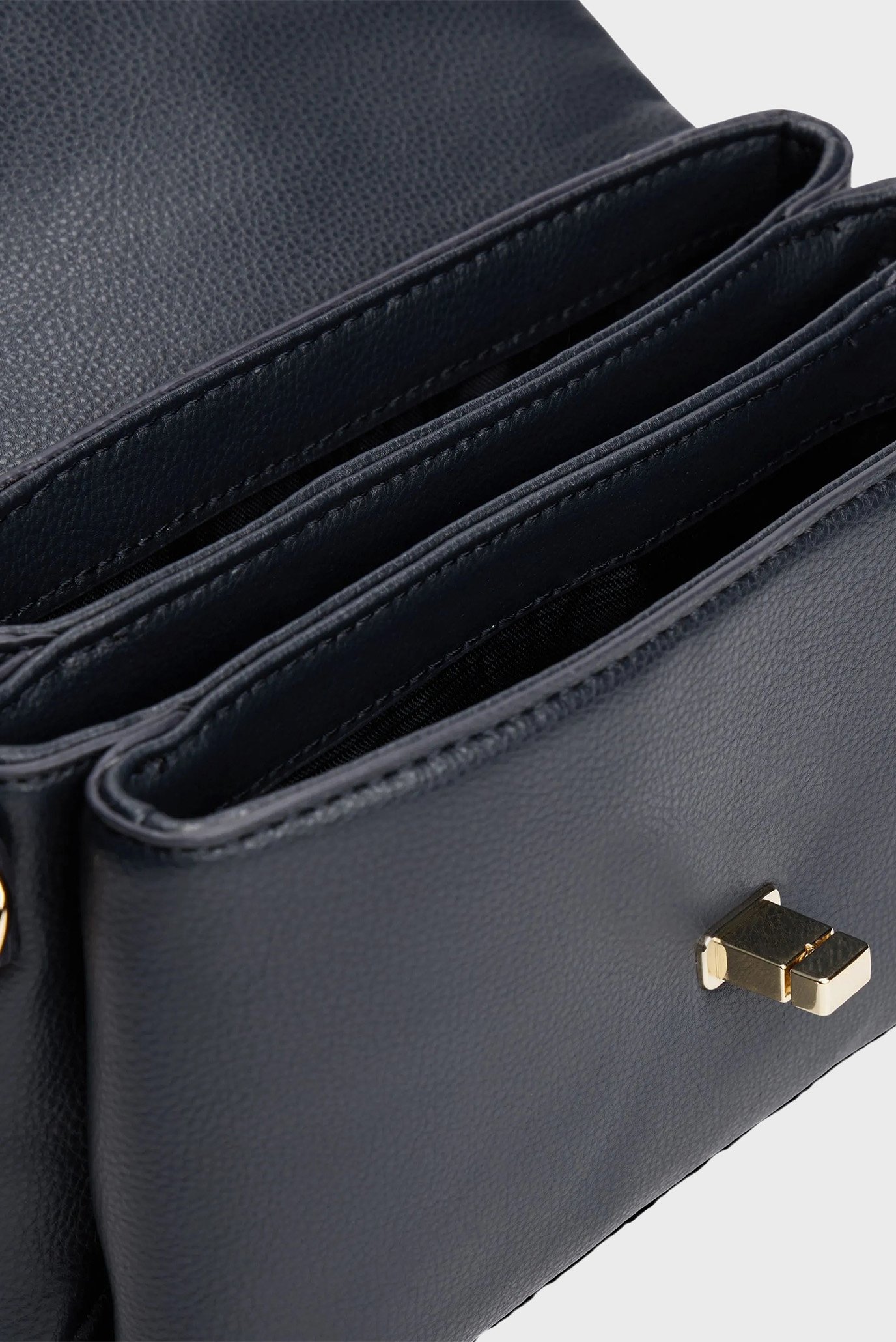 Сумка TH MODERN MINI CROSSOVERTommy Hilfiger Сумка TH MODERN MINI CROSSOVER 5