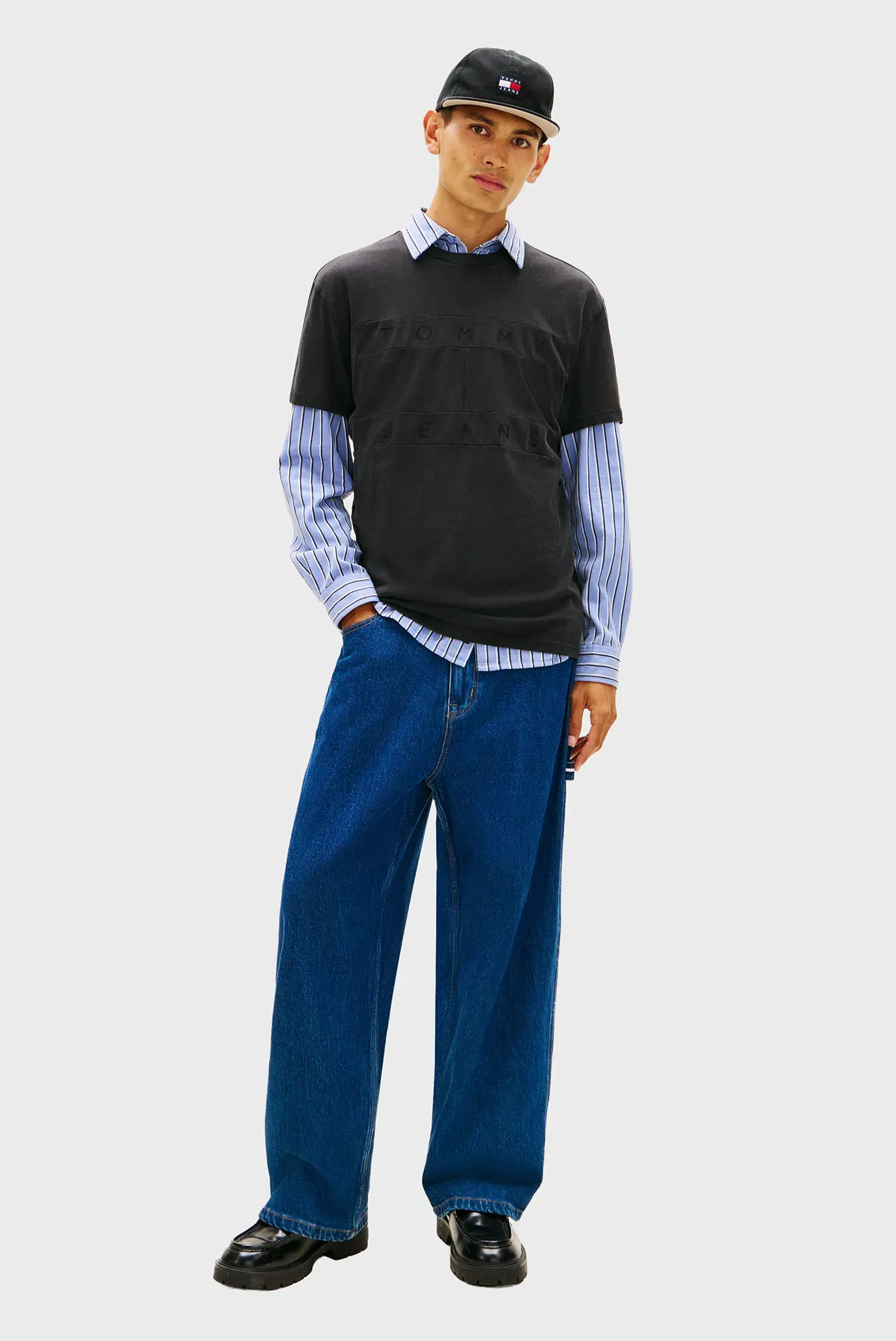 Футболка TJM REG TONAL FLAG SS TEE 2