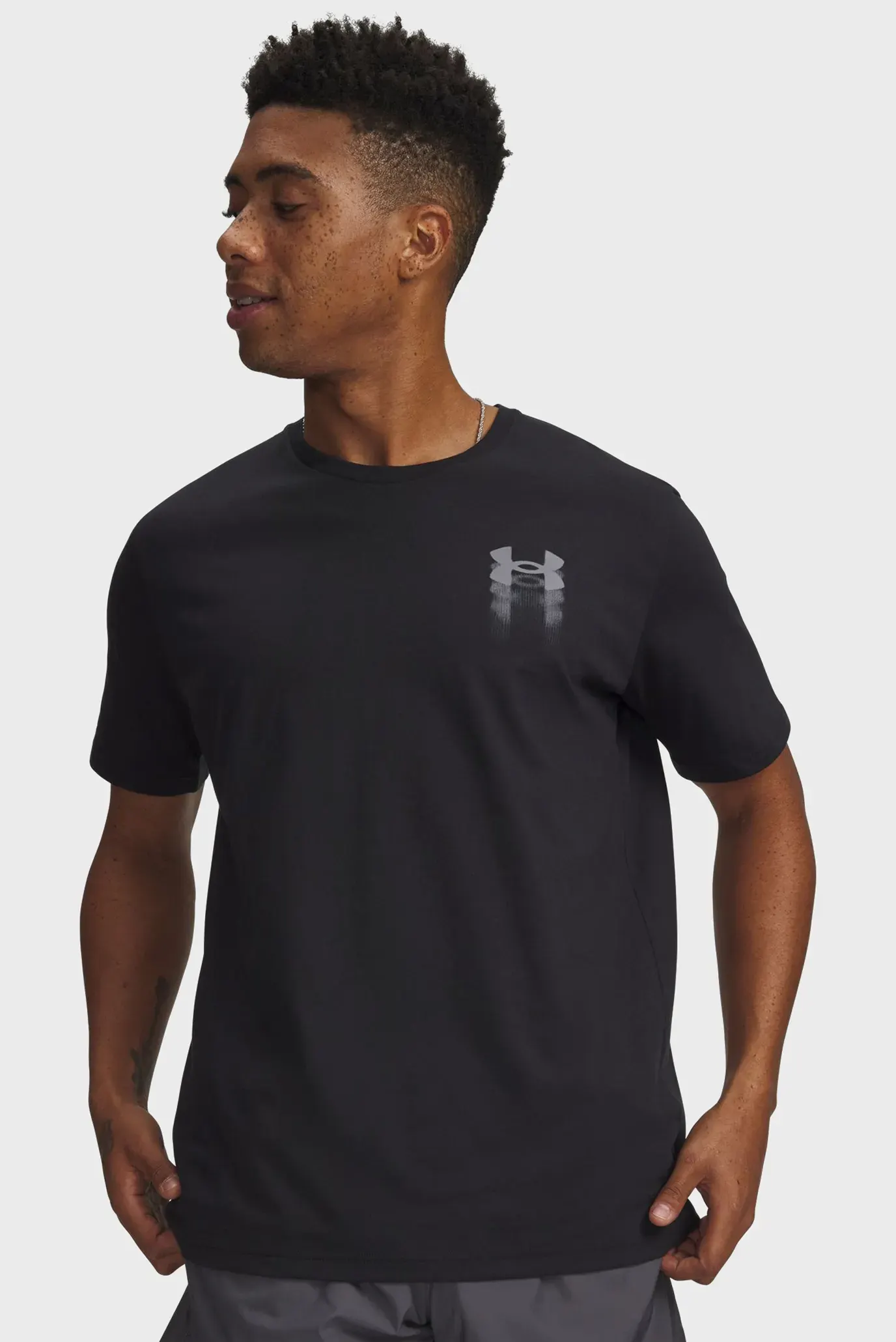 Футболка UA M BLUR LOGO SS 3