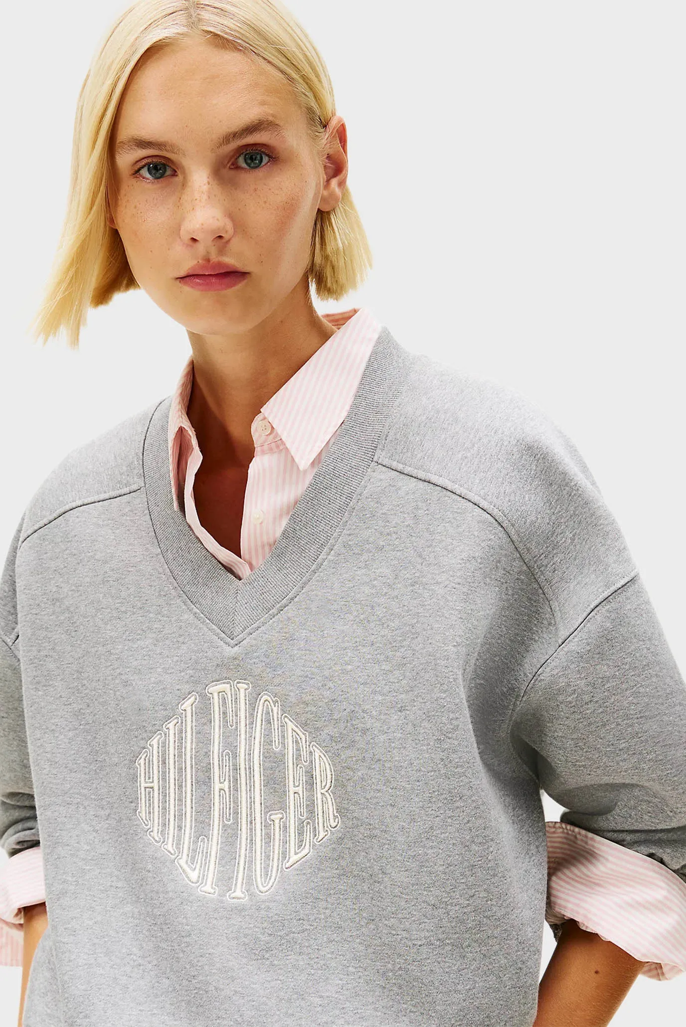 Свитшот VARSITY V-NK FLEECE SWTSRT 4