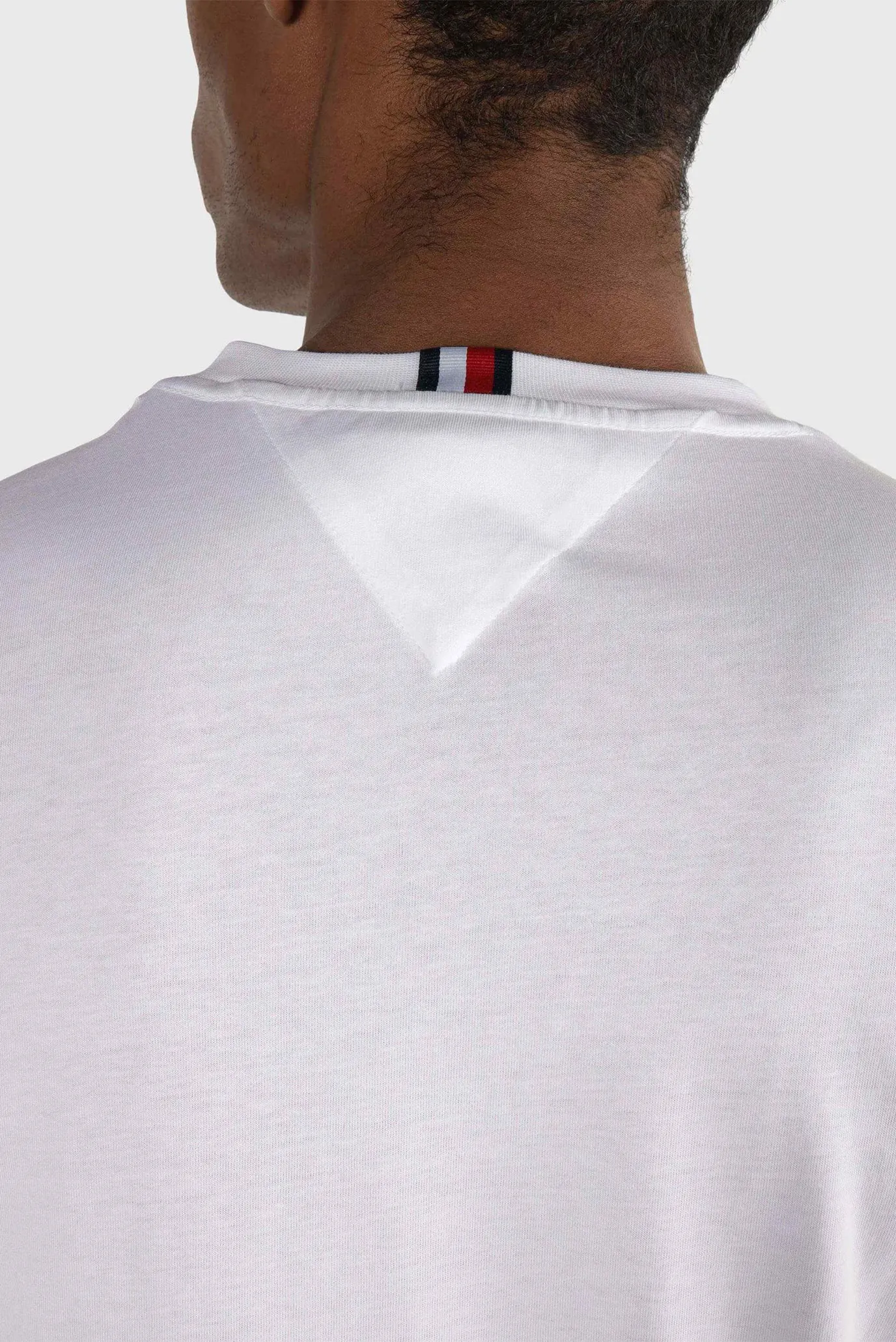 Футболка H EMBLEM TEE 5